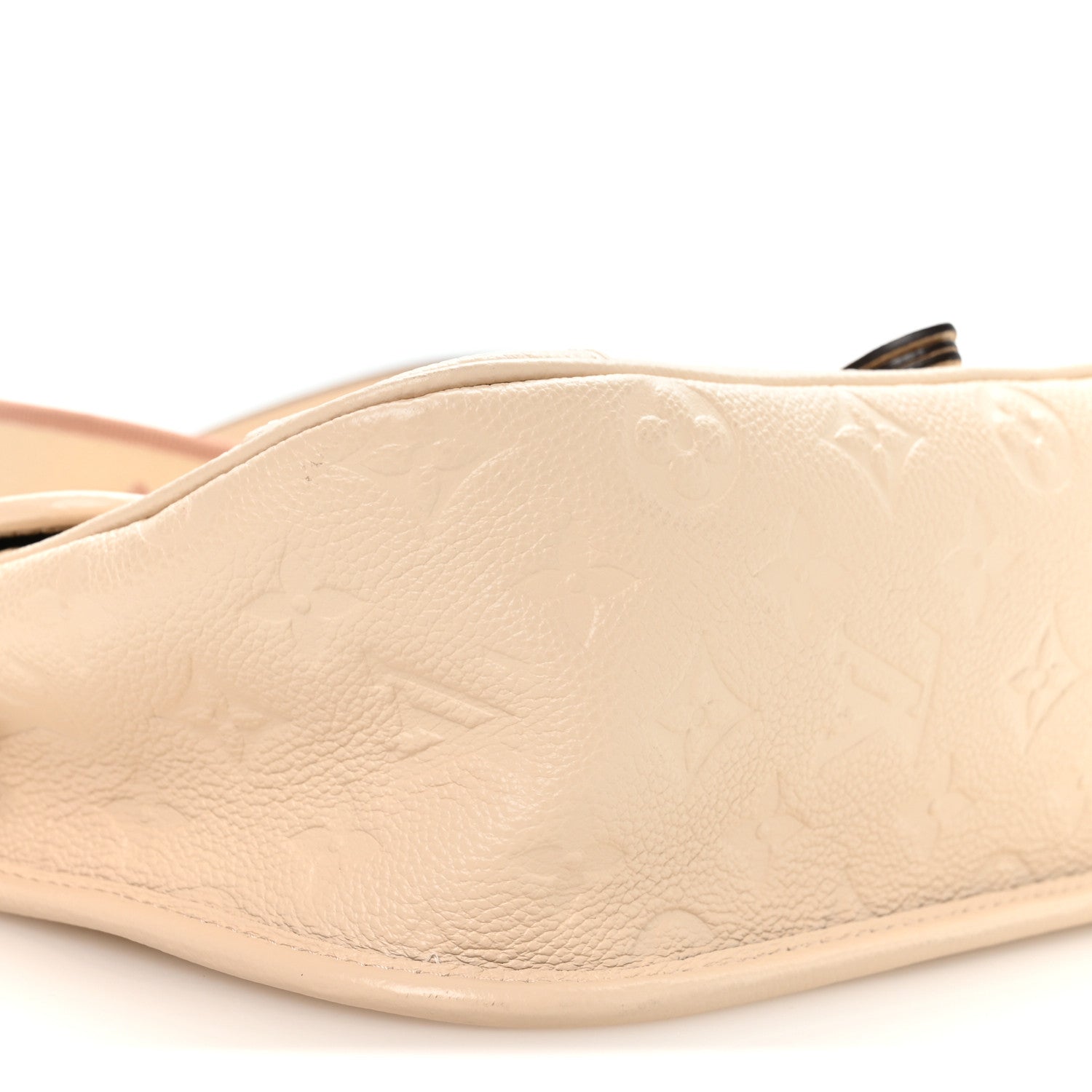 Empreinte Monogram Giant Diane Cream
