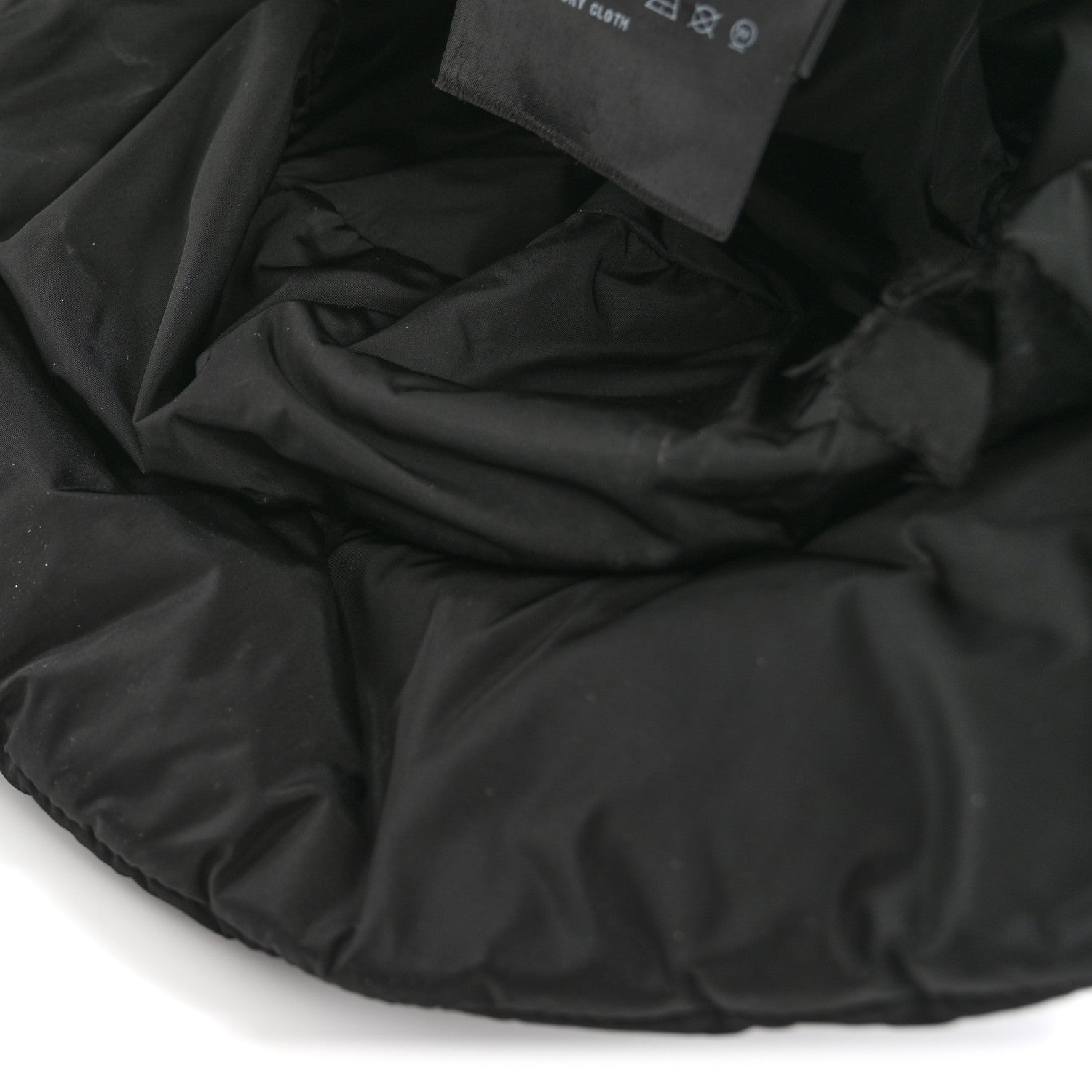 Nylon Triangle Quilted Padded Bucket Hat M Black