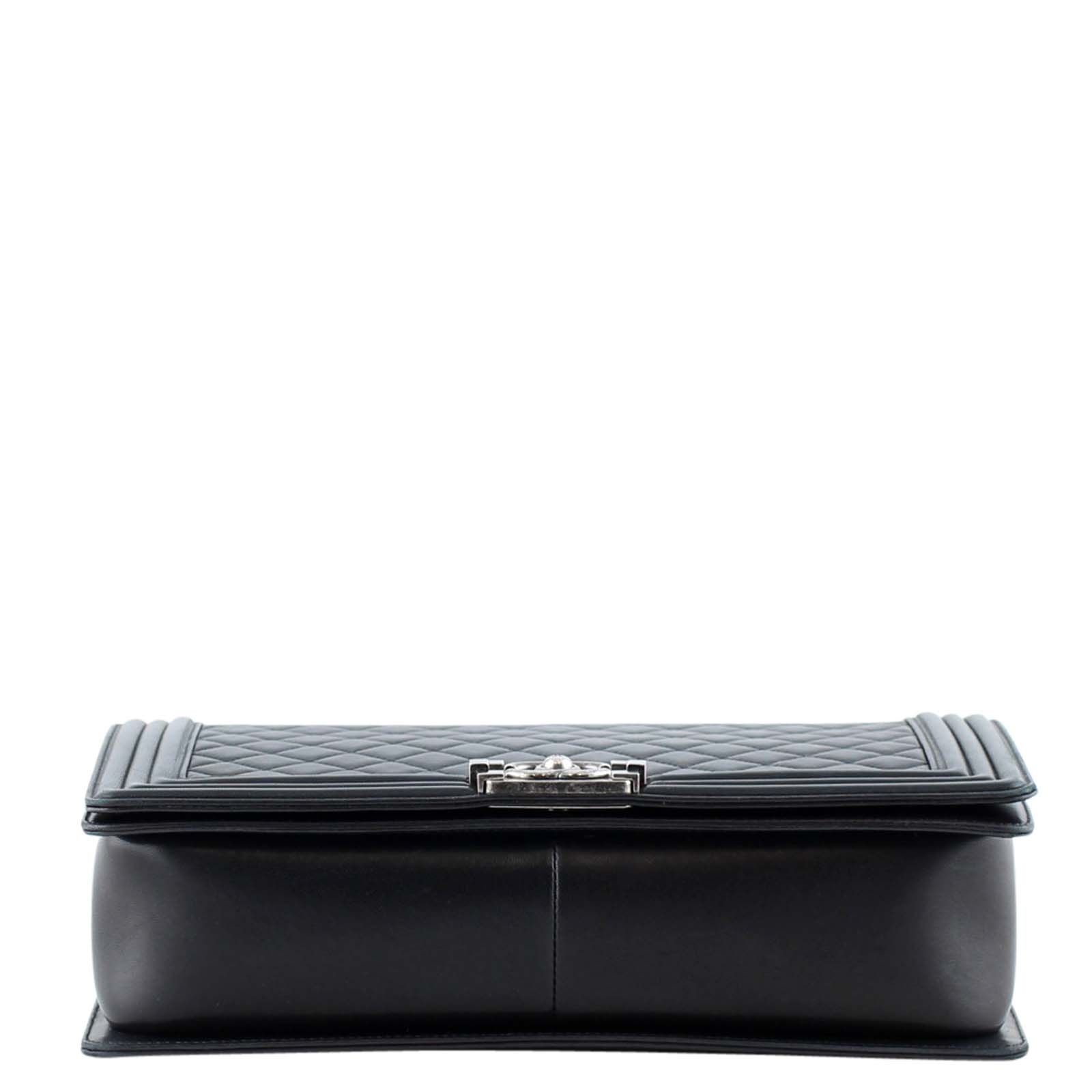 Chanel Boy Large | 16 Series