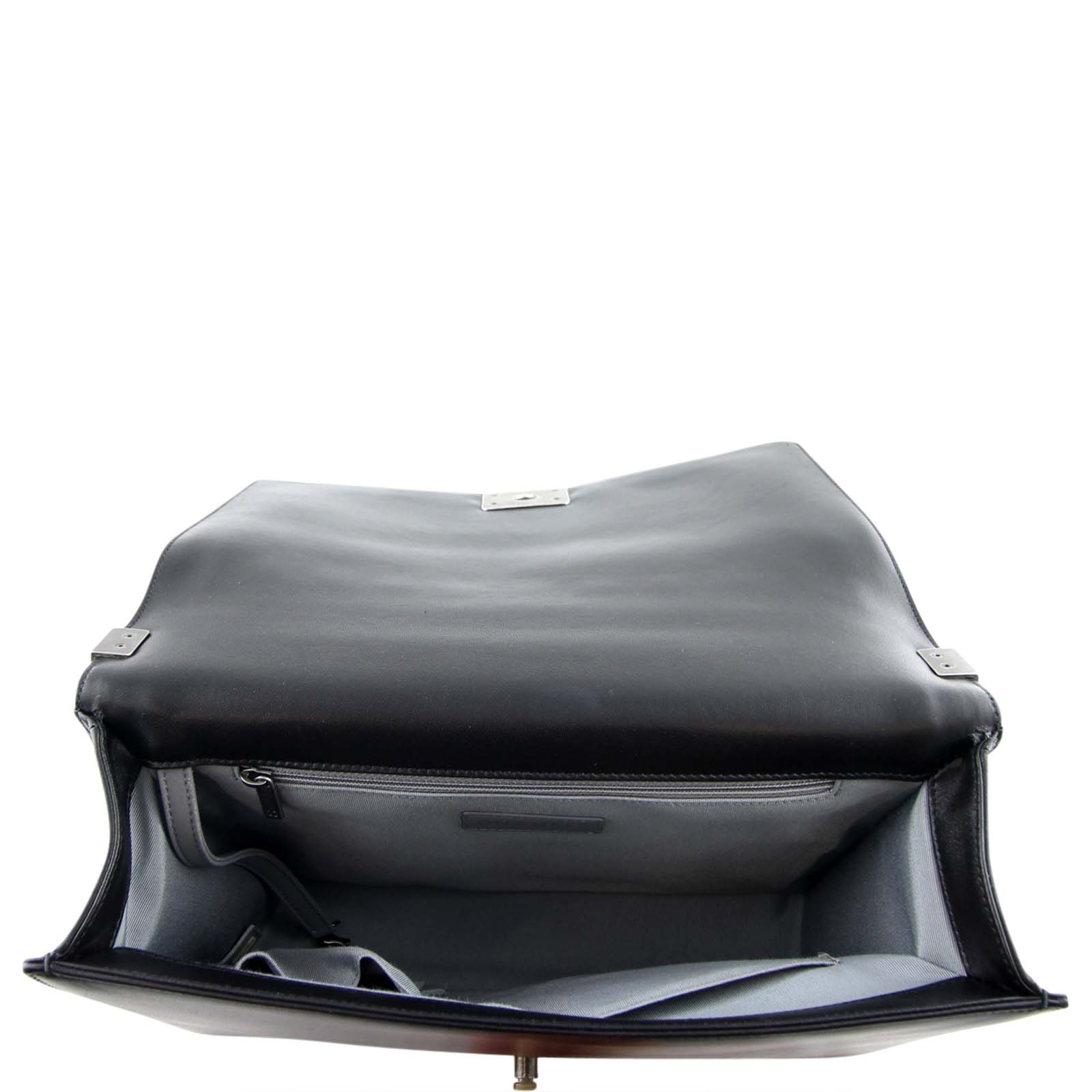 Chanel Boy Large | 16 Series