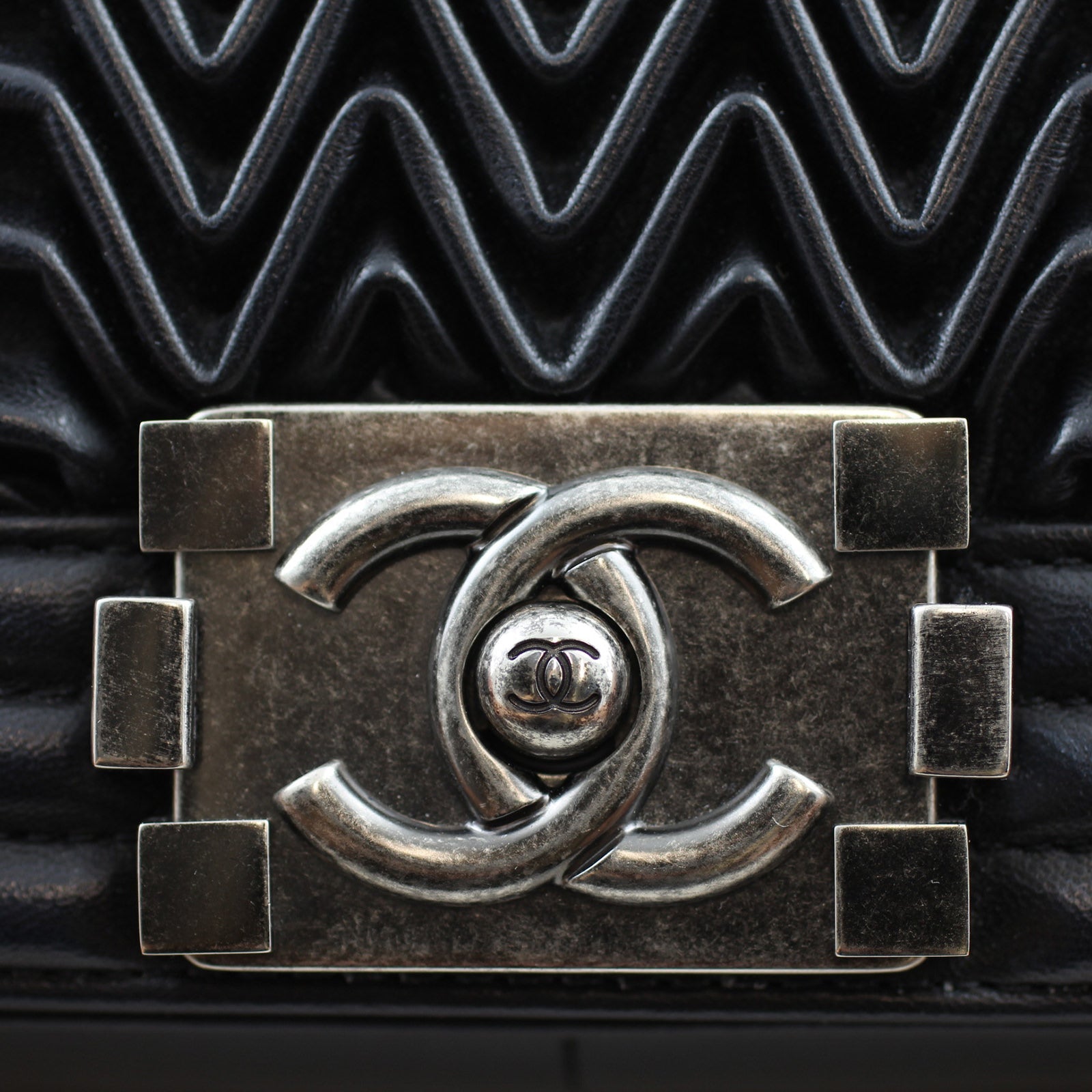 Chanel Pleated Boy Old Medium