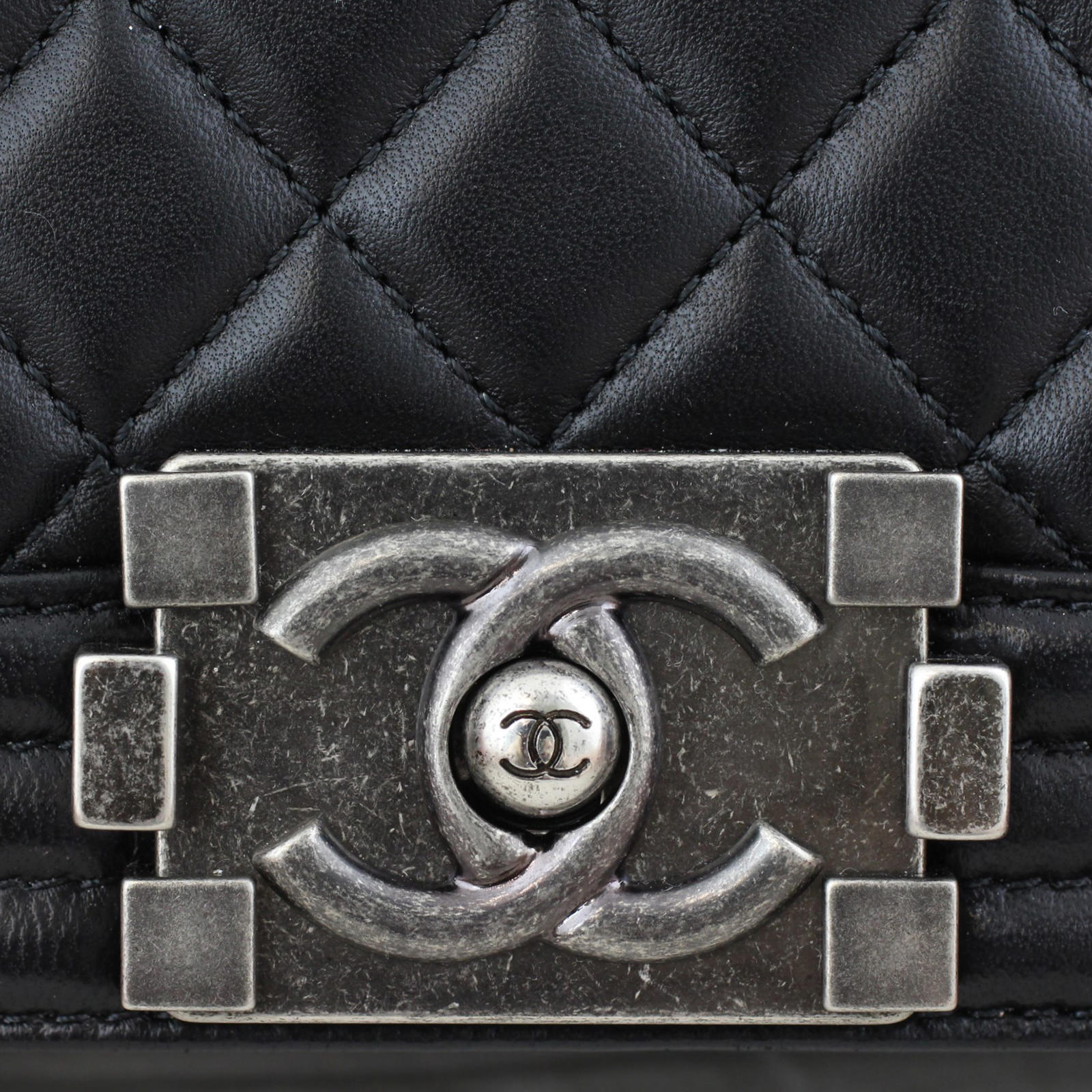 Chanel Boy New Medium | Black Lambskin