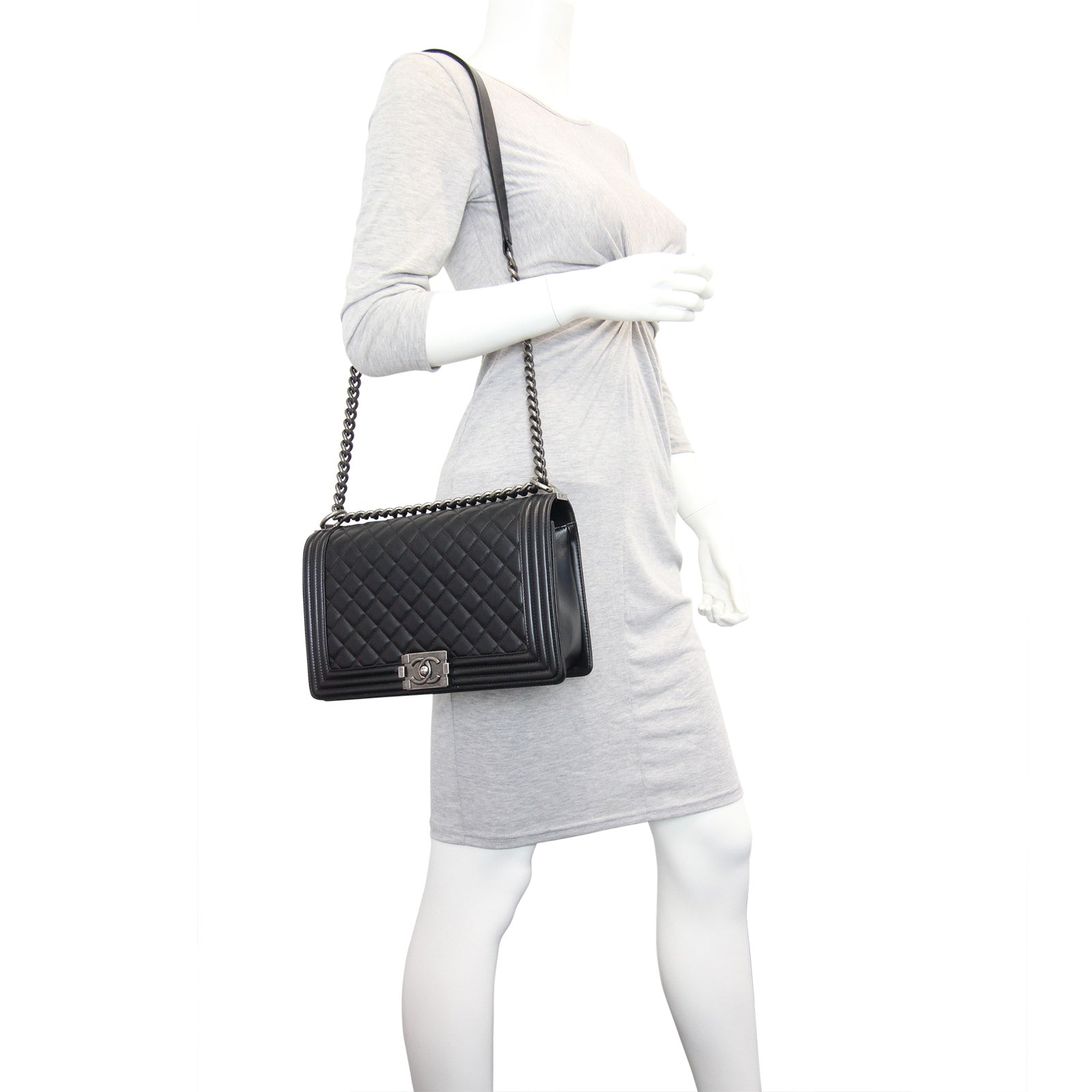 Chanel Boy New Medium | Black Lambskin
