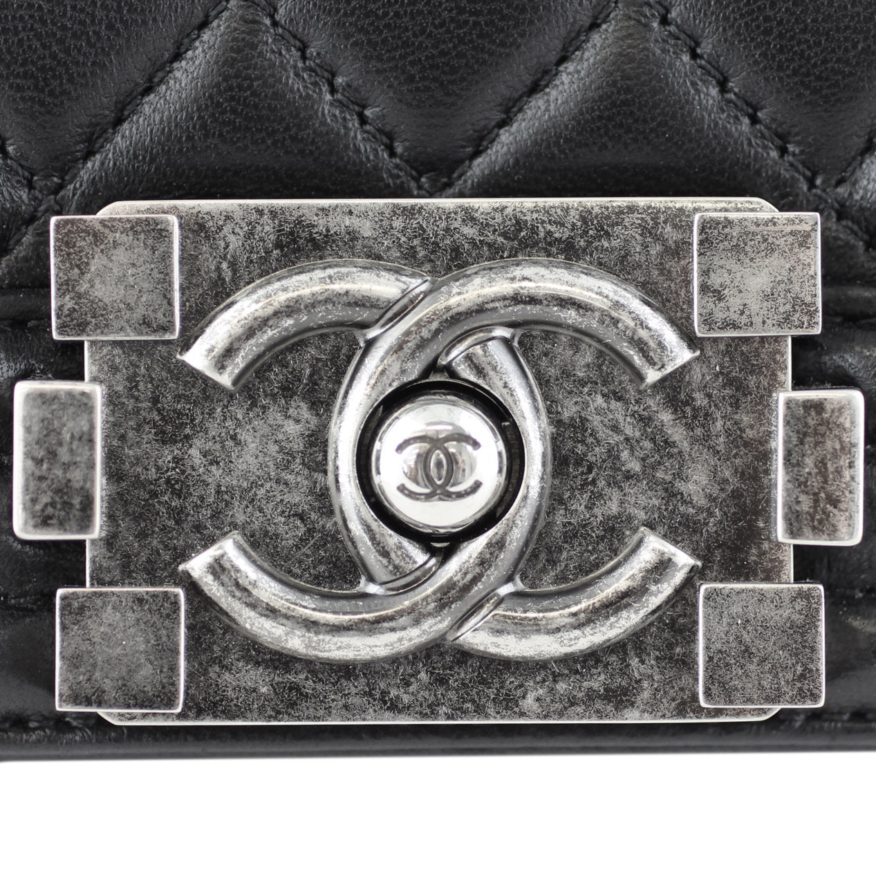Chanel Boy Bag Old Medium | Black Lambskin 21 Series