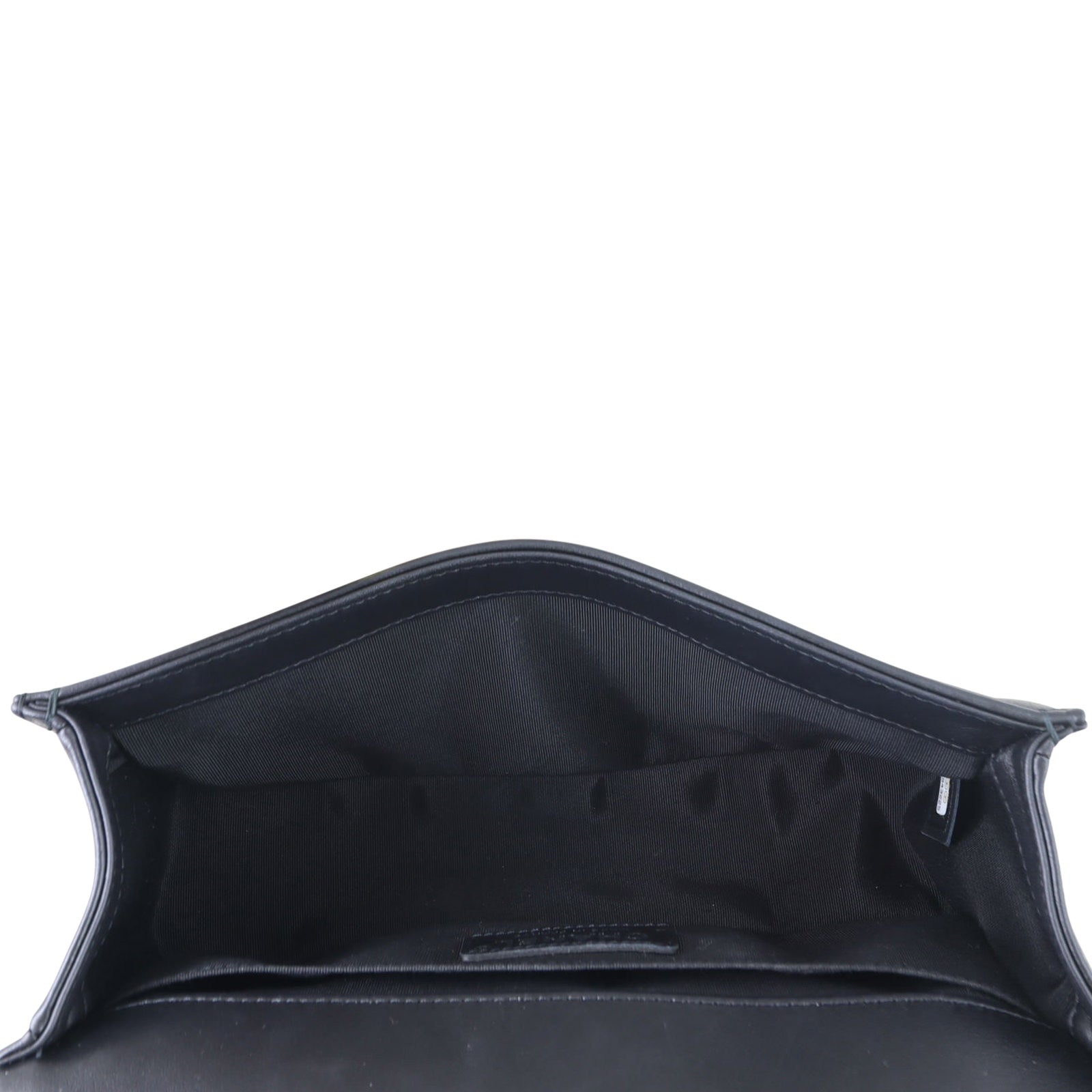 Chanel Boy Old Medium | 27 Series