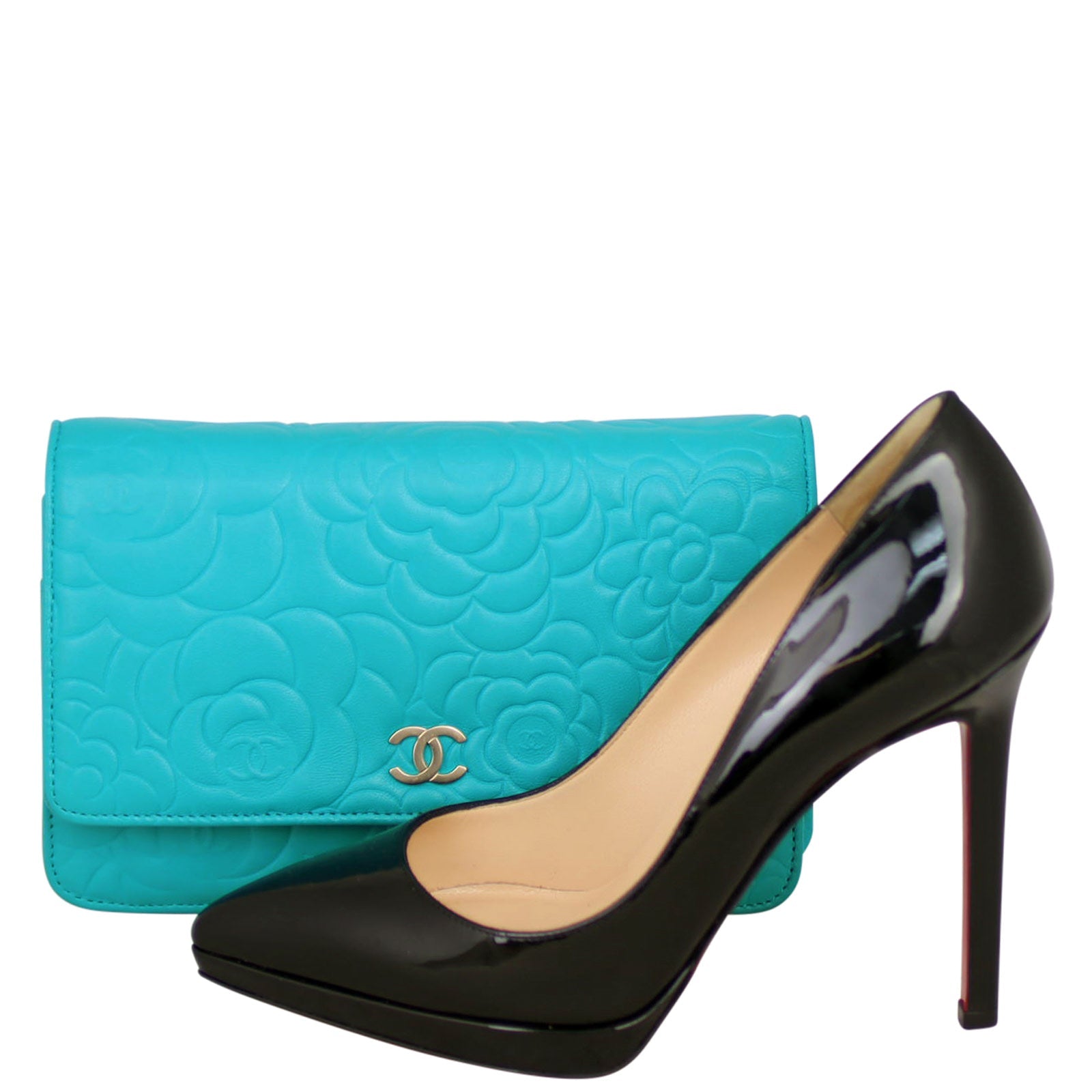 Chanel Camellia Wallet on Chain