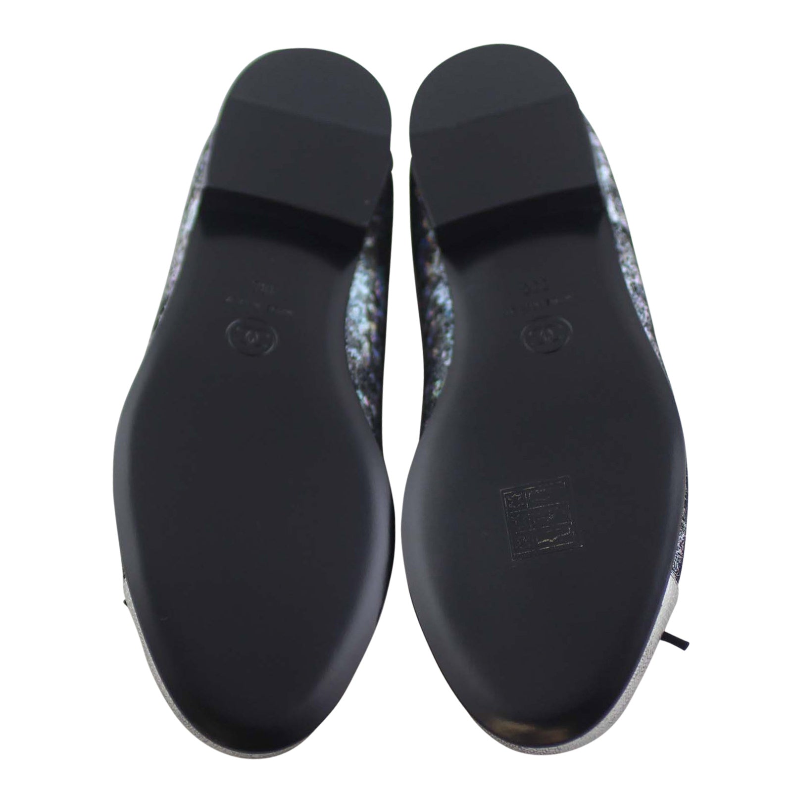 Chanel Metallic Silver Calfskin Hologram Cap Toe Ballerina Flats