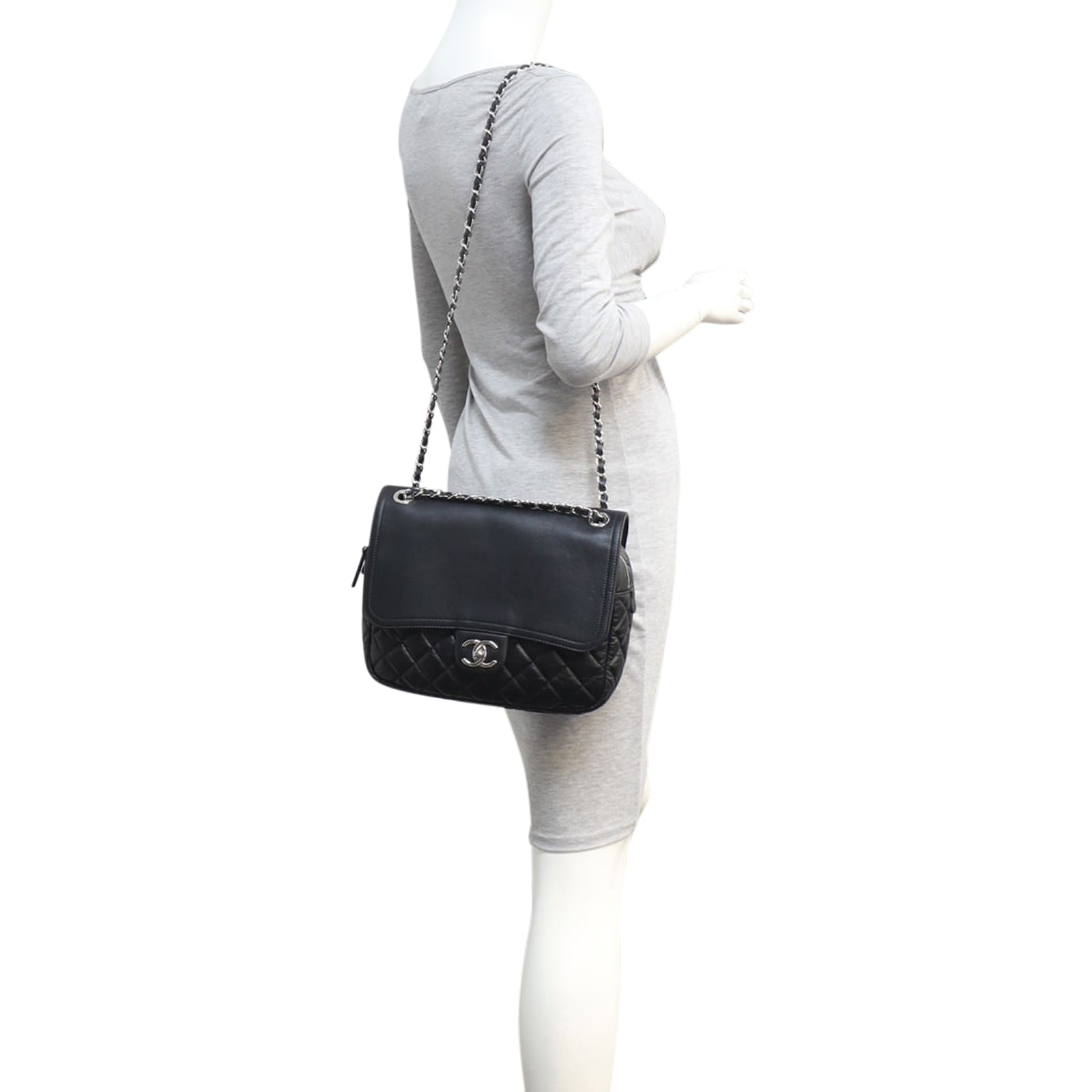 Chanel Easy Zip Flap Bag