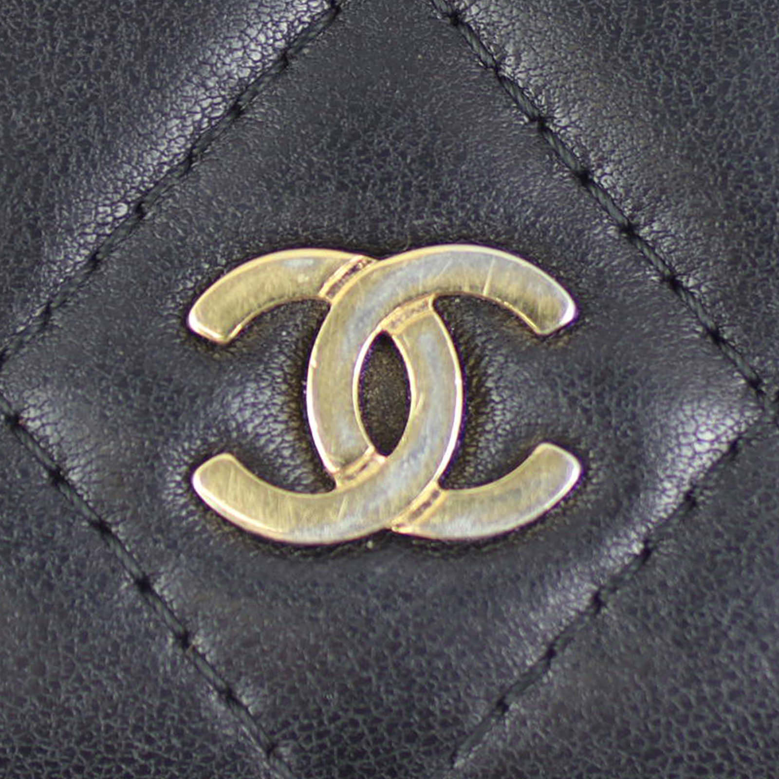 Chanel CC Yen Wallet
