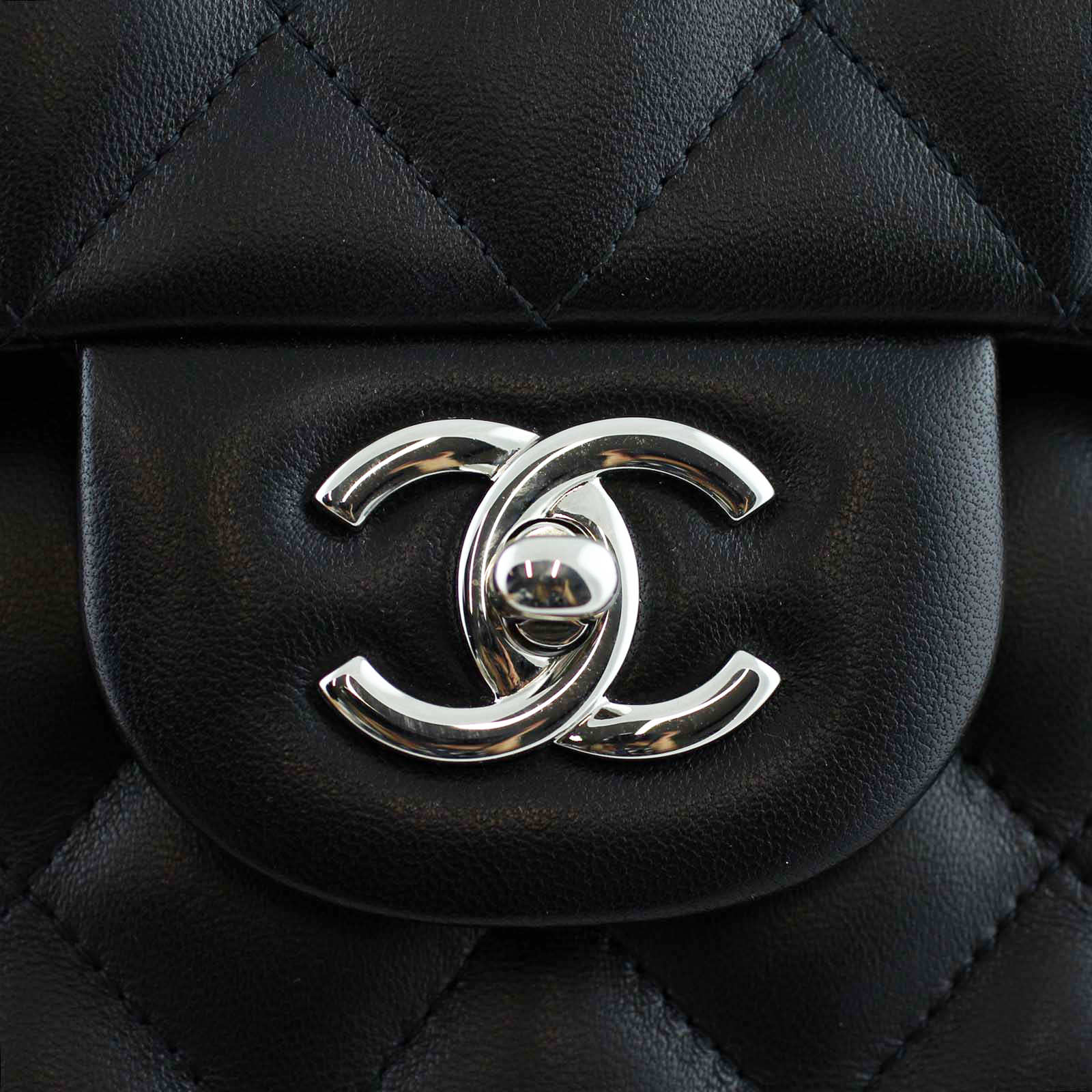 Chanel Classic Double Flap Jumbo | 18 Series