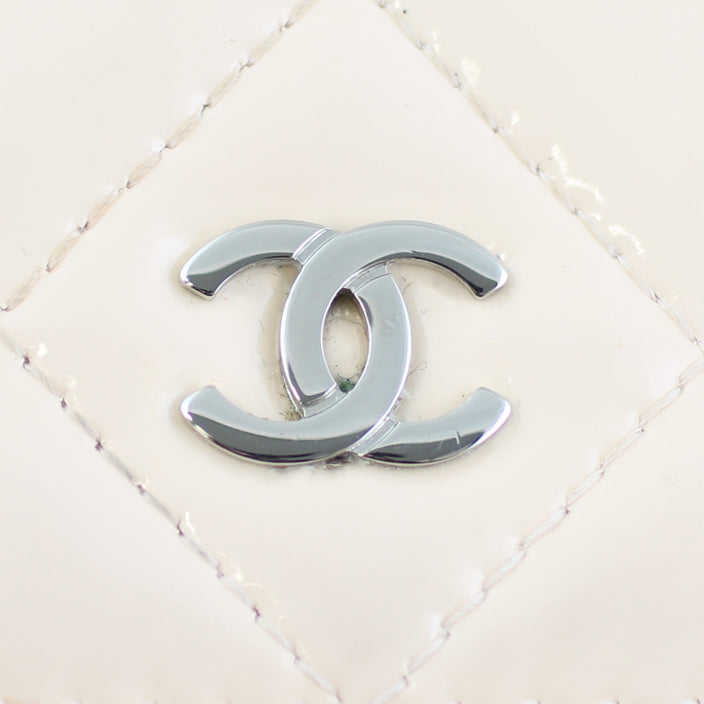 Chanel Classic Wallet on Chain | Shell Pink Silver Hardware