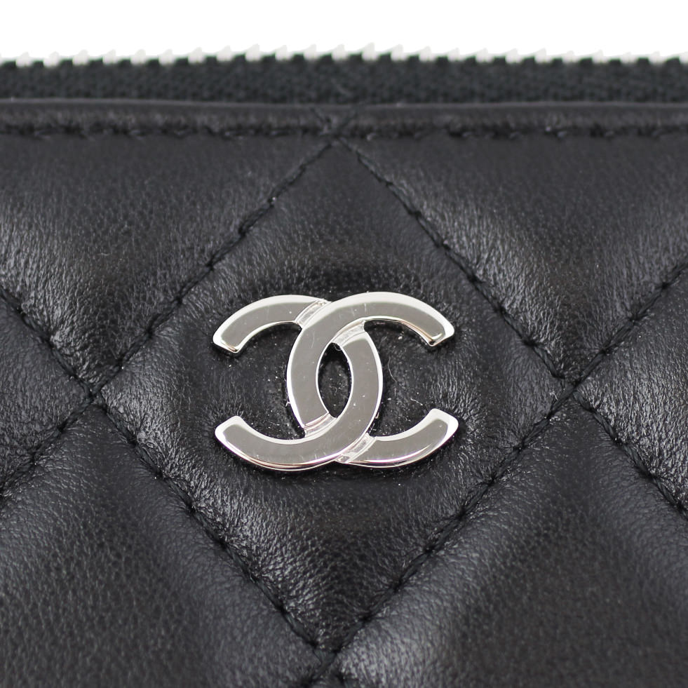 Chanel Cosmo Mini O-Case