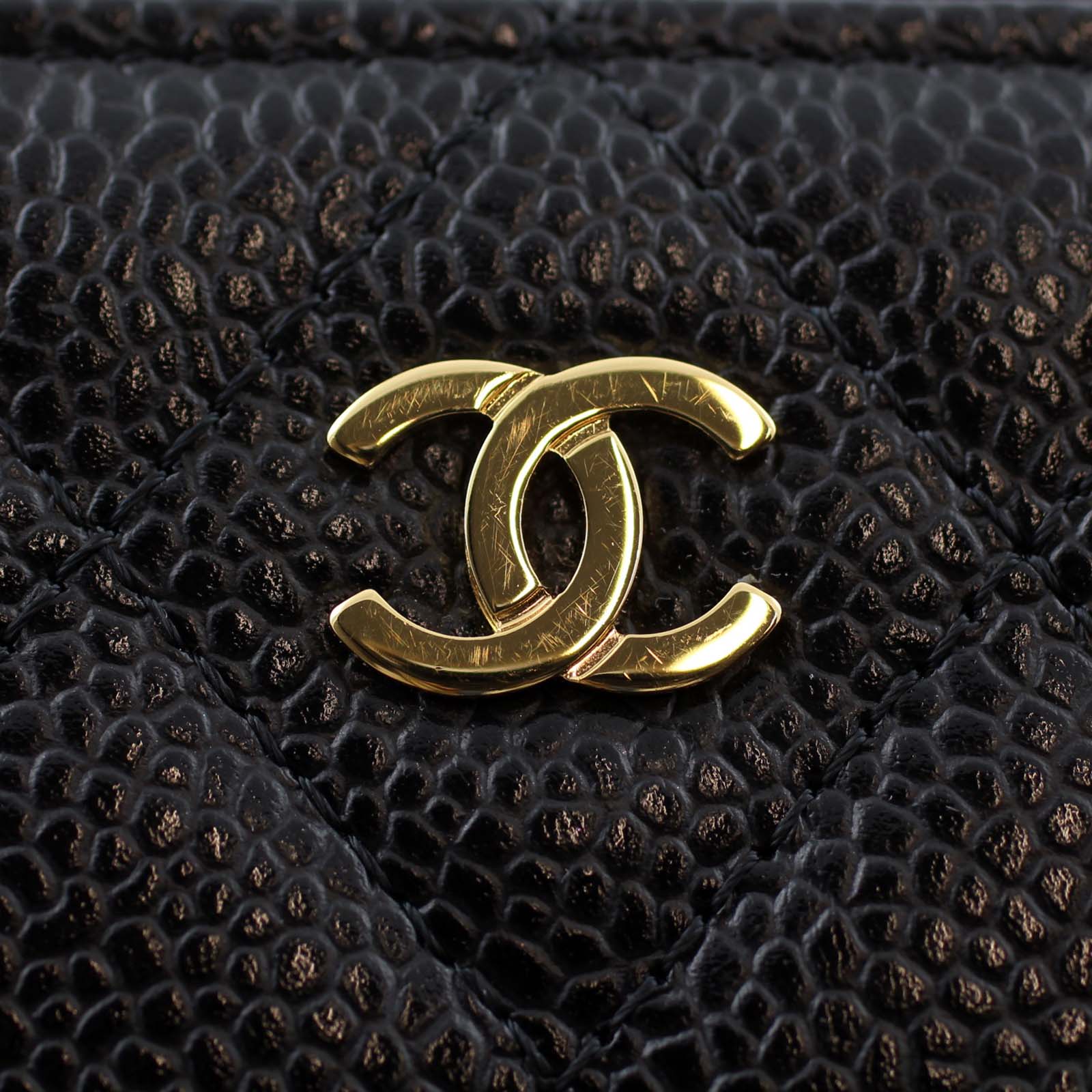 Chanel Classic Zipped Wallet | 18 Series