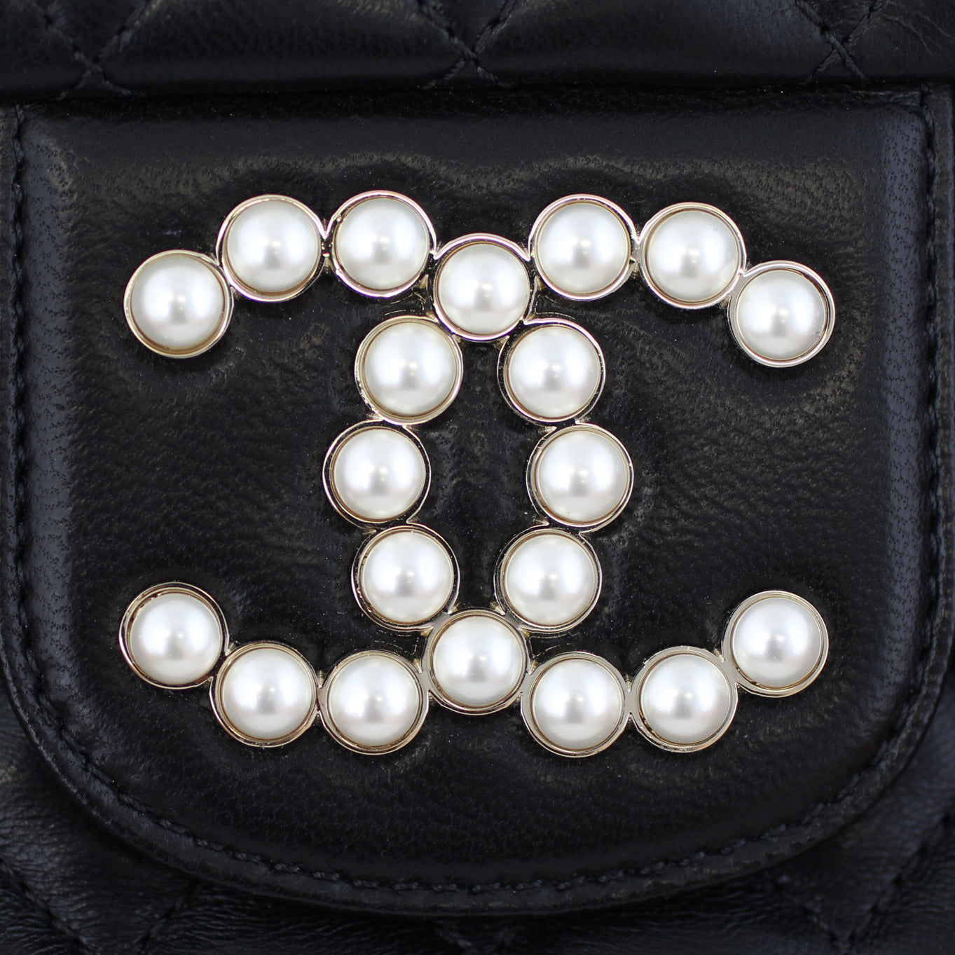 Chanel Westminster Pearl Flap Bag Medium
