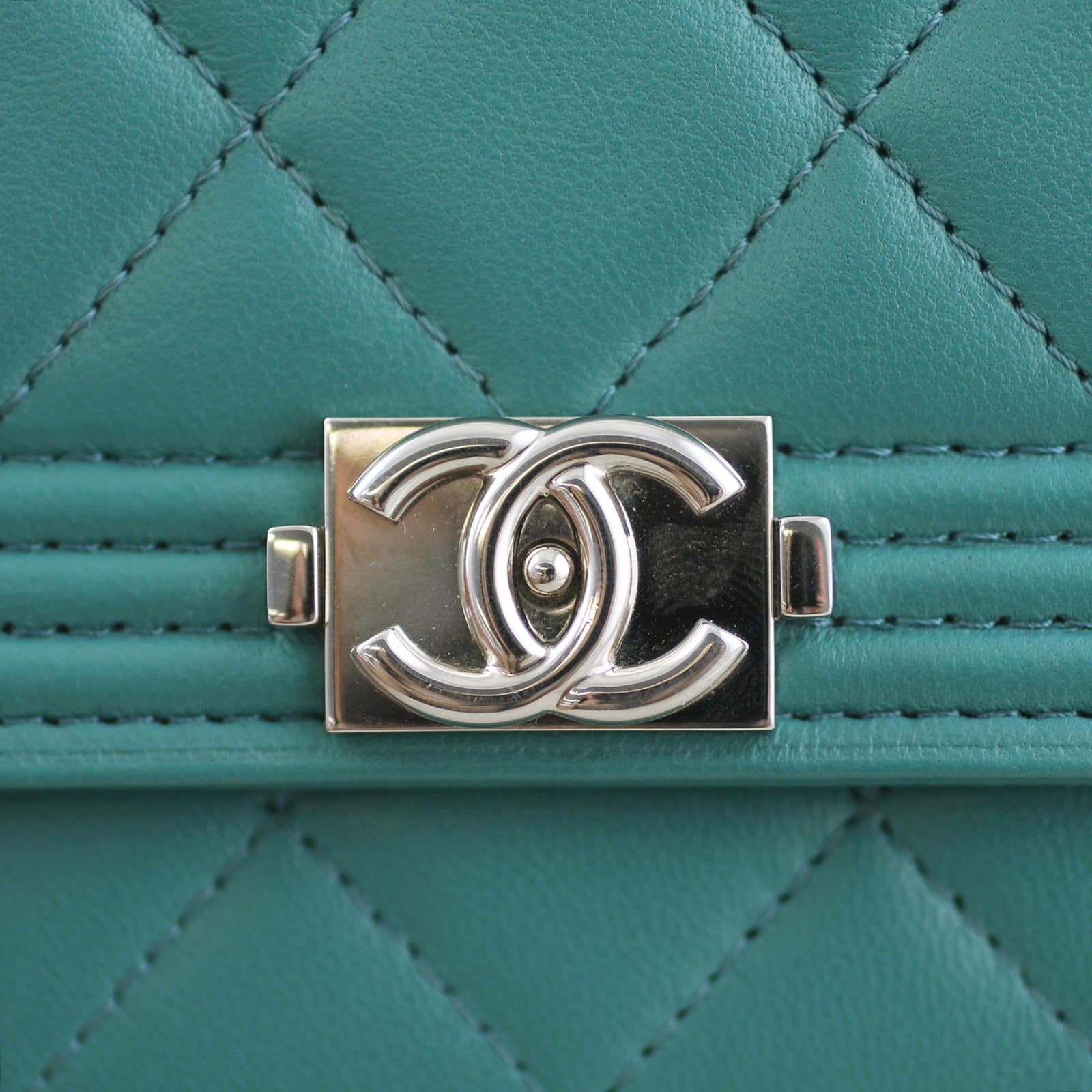 Chanel Boy Wallet On Chain | Emerald Teal Green