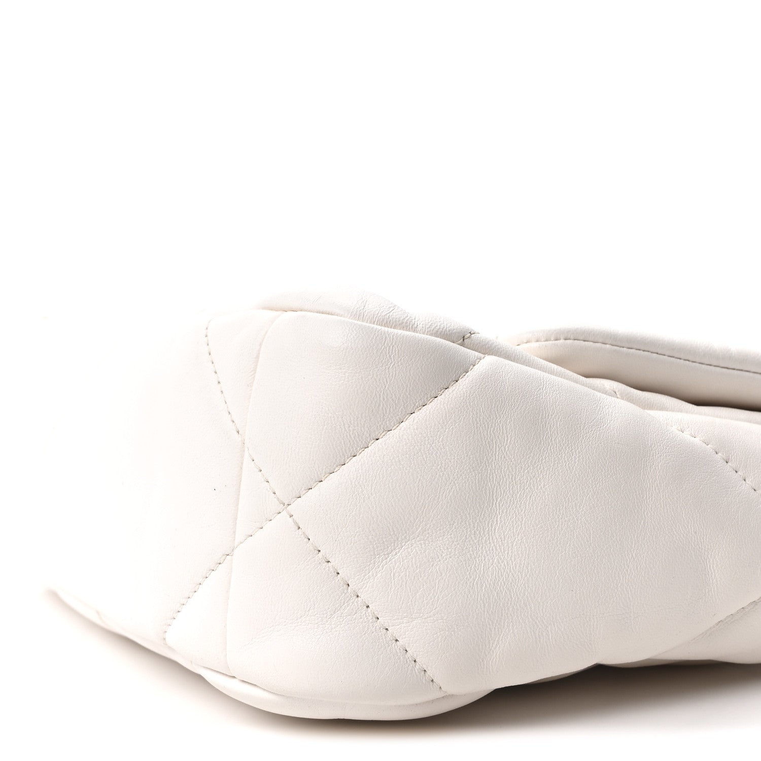 Lambskin Quilted Medium Chanel 19 Flap White