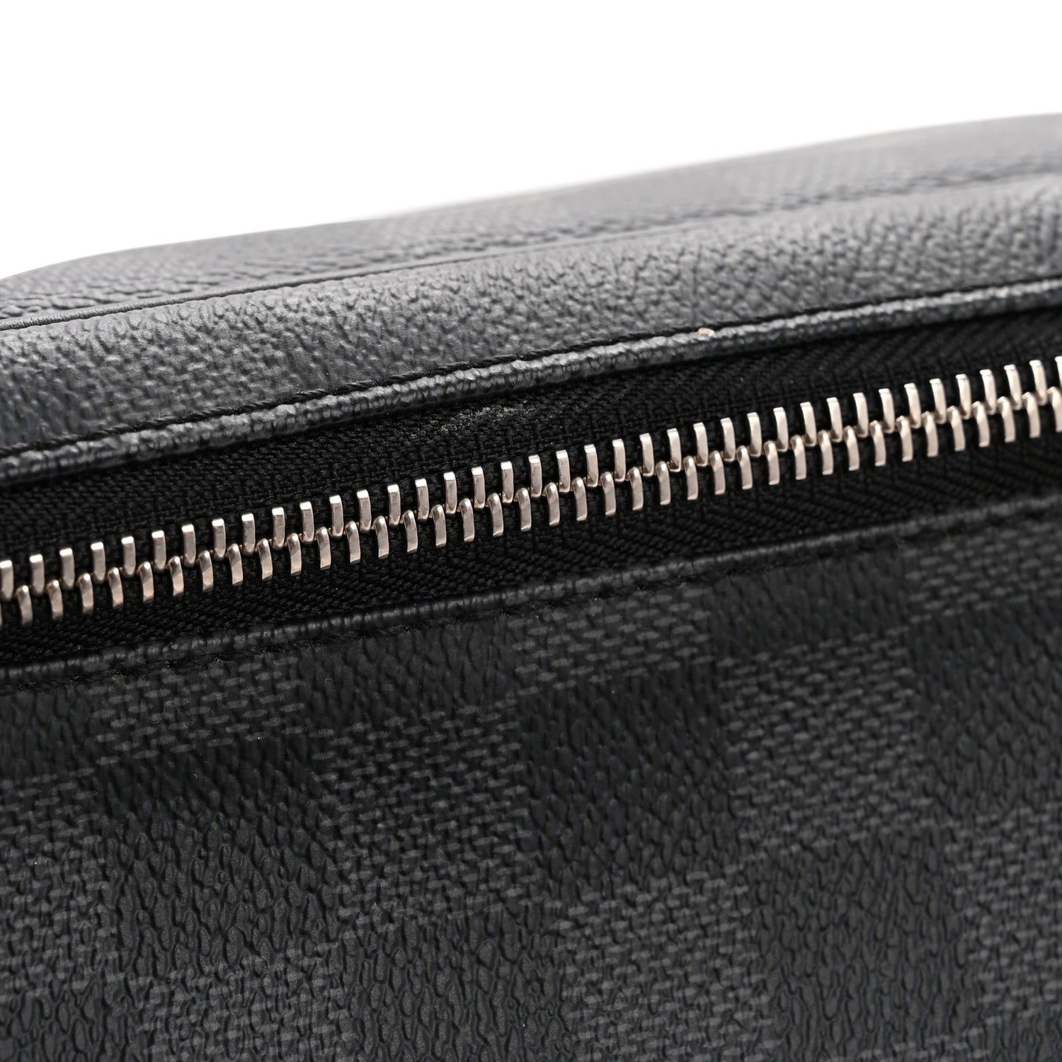 Damier Graphite Dopp Kit Toilet Pouch