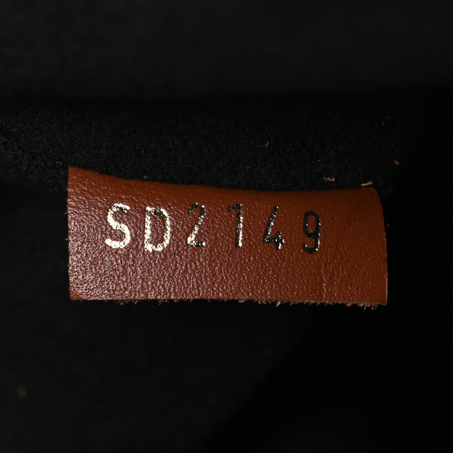 Monogram V Tote MM Black