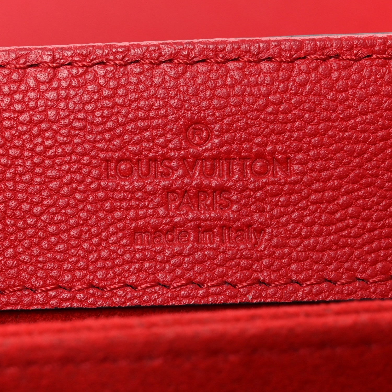 Monogram Cuir Plume Ecume Very Chain Bag Rubis Red