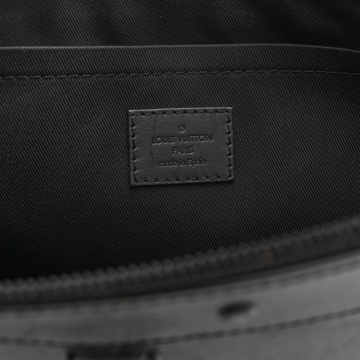 Calfskin Monogram Shadow Discovery Pochette Black