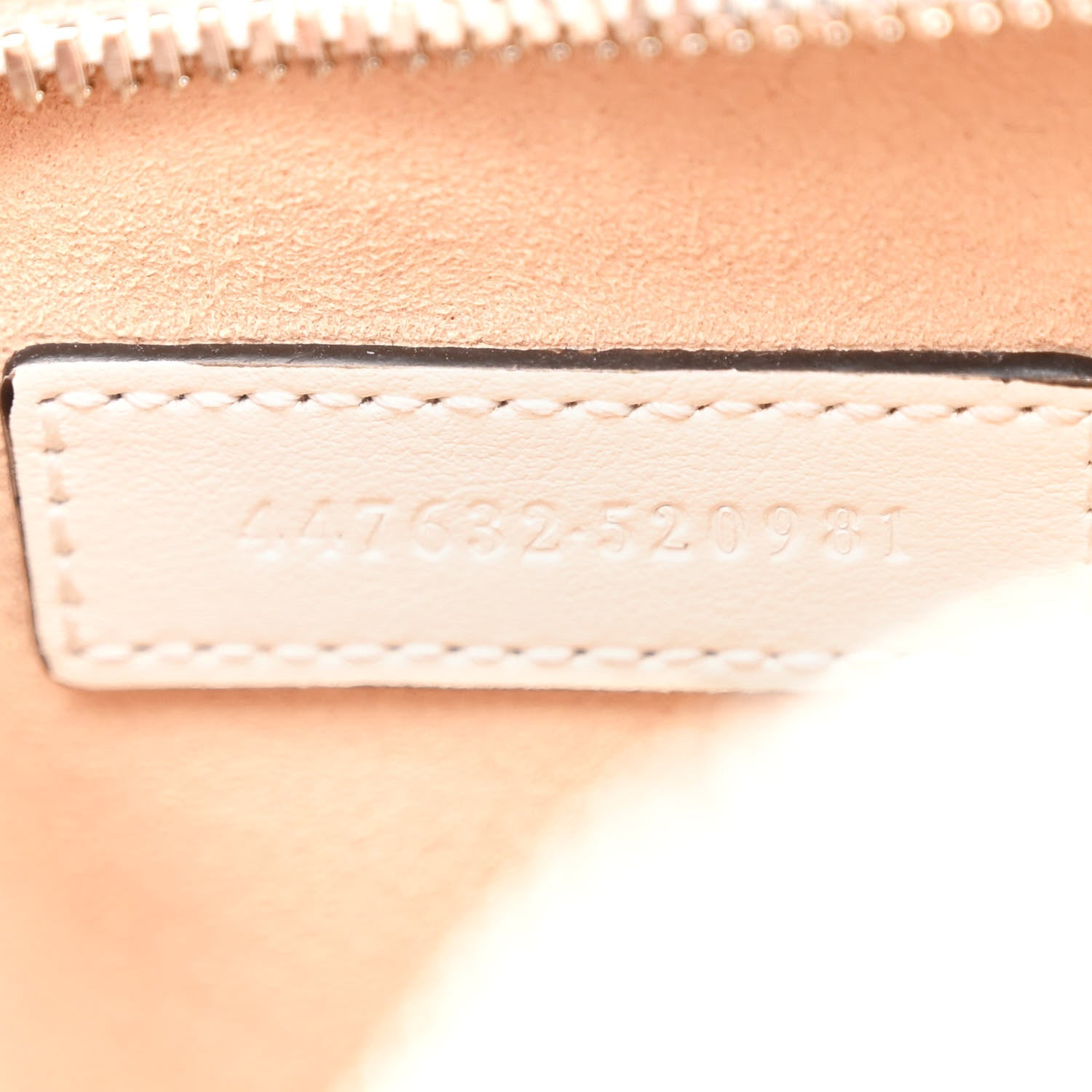Calfskin Matelasse Aria Small GG Marmont Chain Shoulder Bag Mystic White