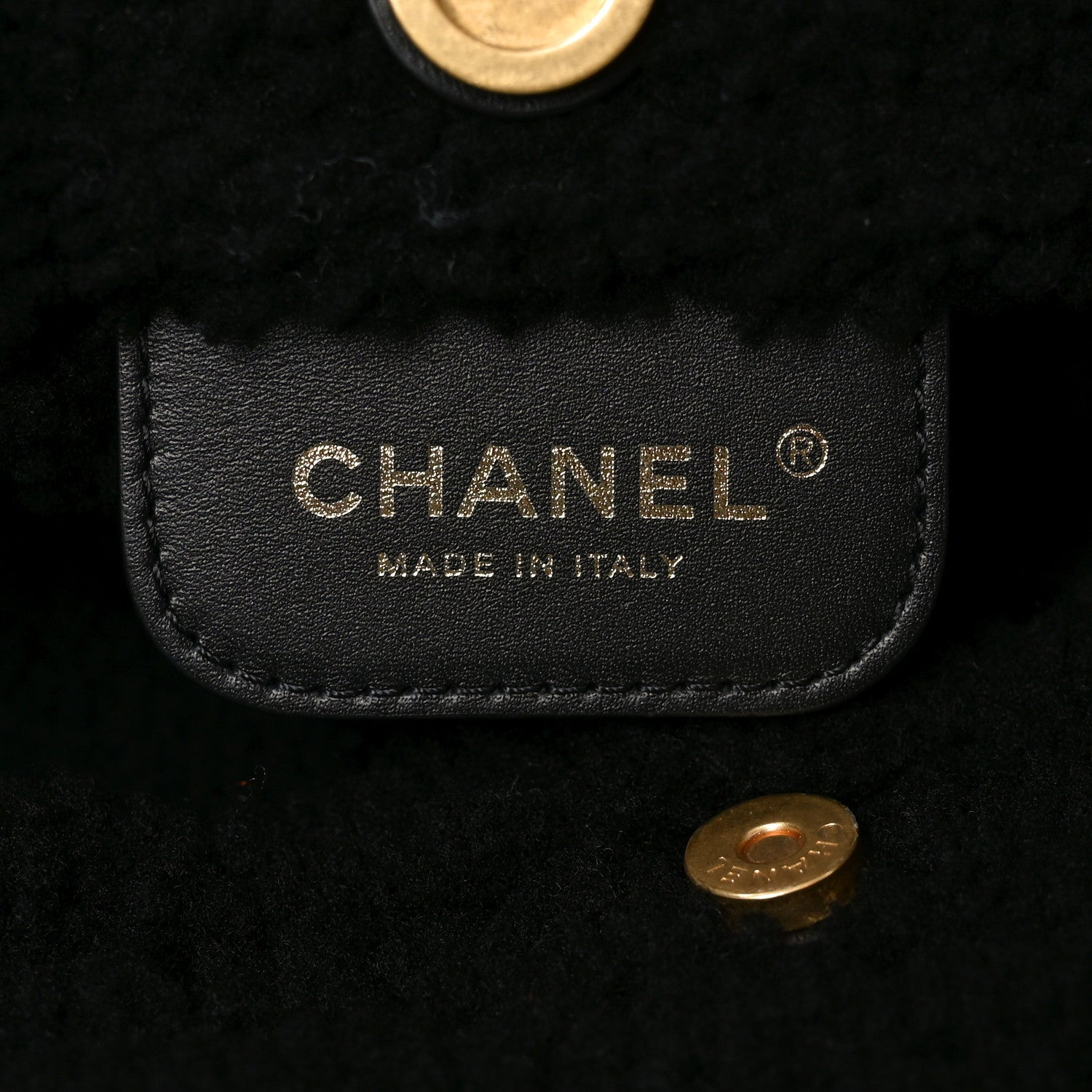 Aged Lambskin Shearling Quilted Small Chanel 22 Black