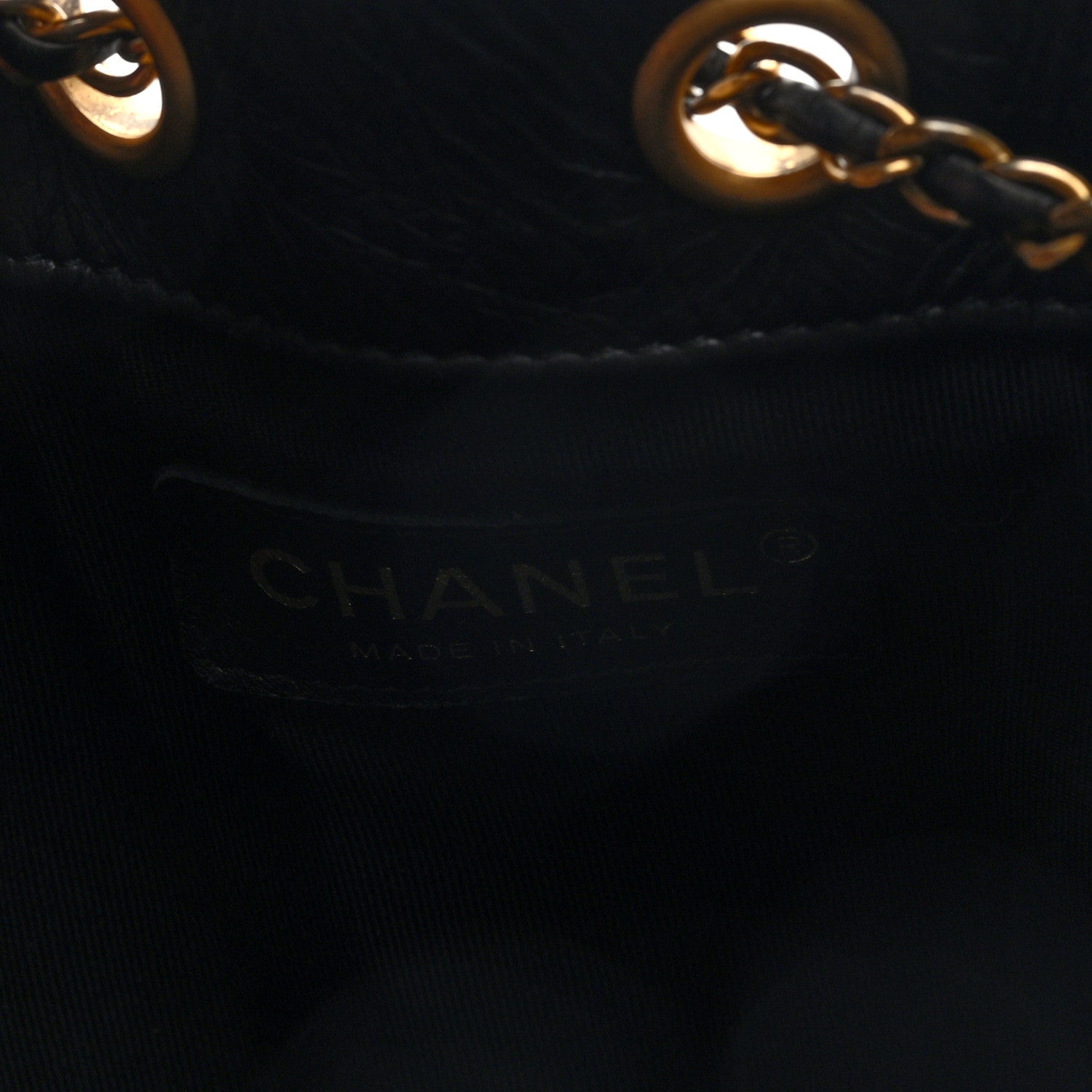 Crumpled Calfskin Coco Pleats Small Drawstring Bag Black