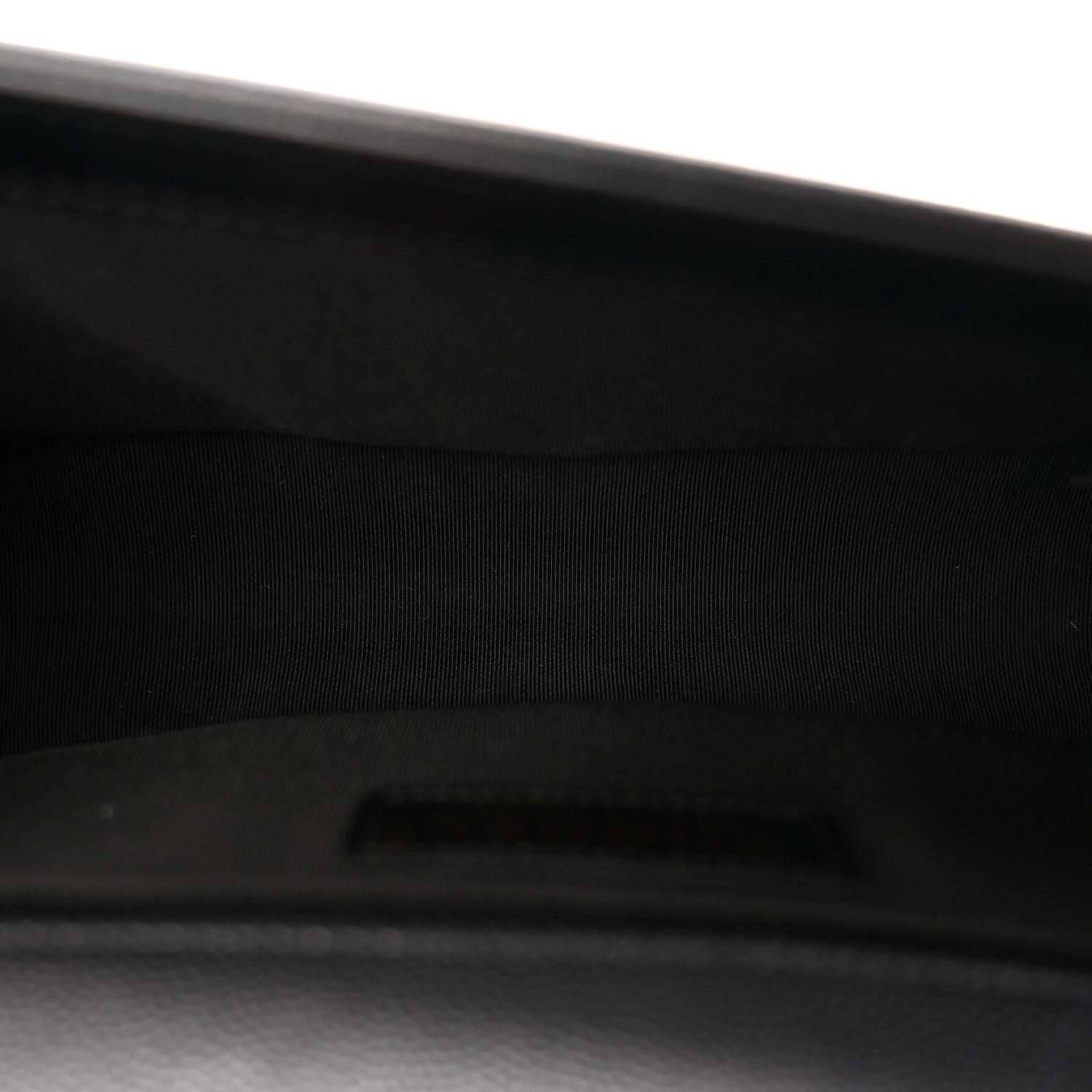 Caviar Quilted Medium Boy Flap Black