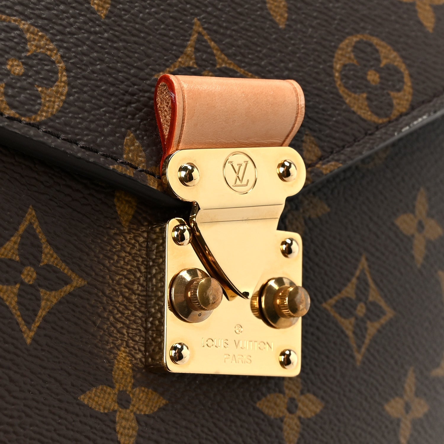 Monogram Pochette Metis