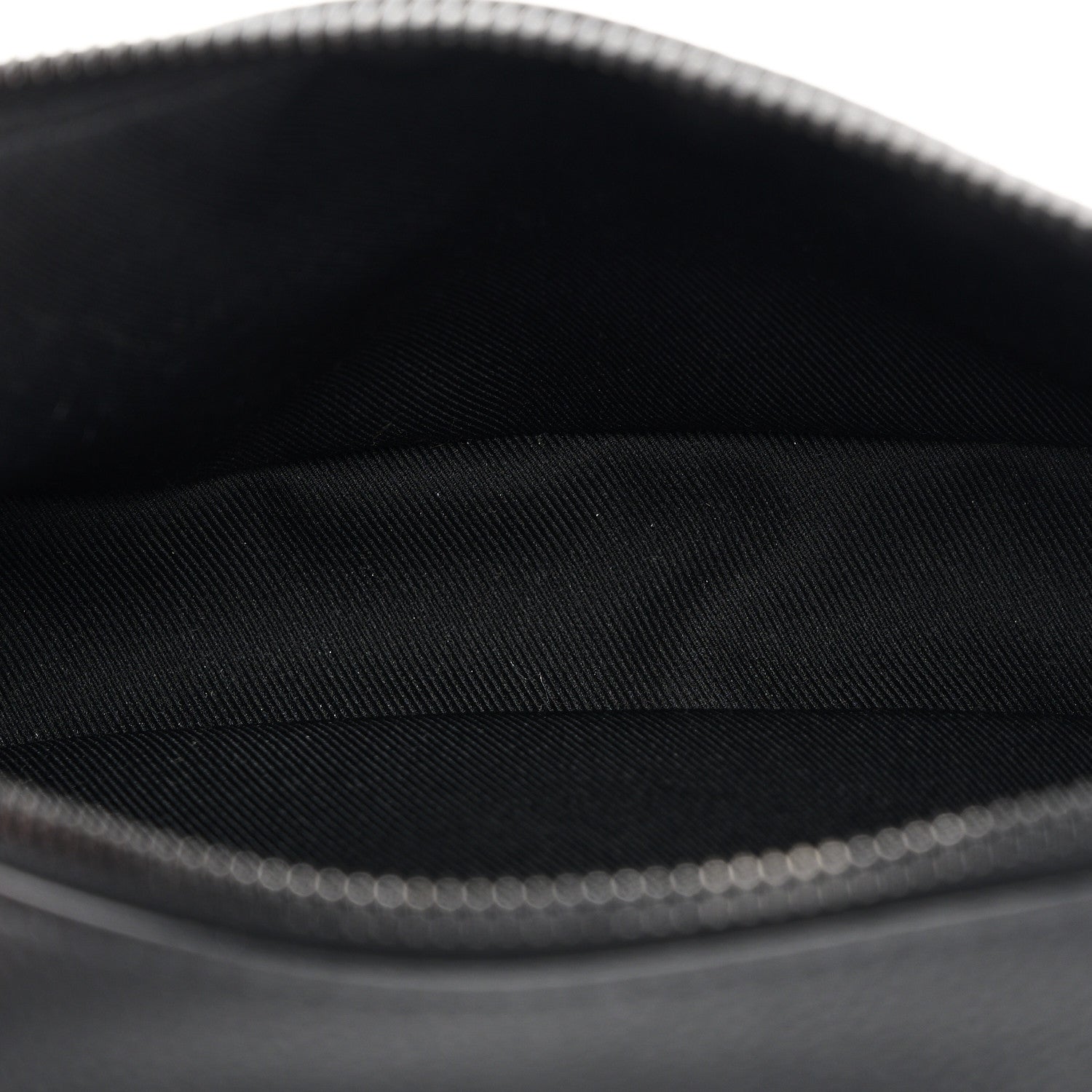 Calfskin Aerogram Alpha Wearable Wallet Black