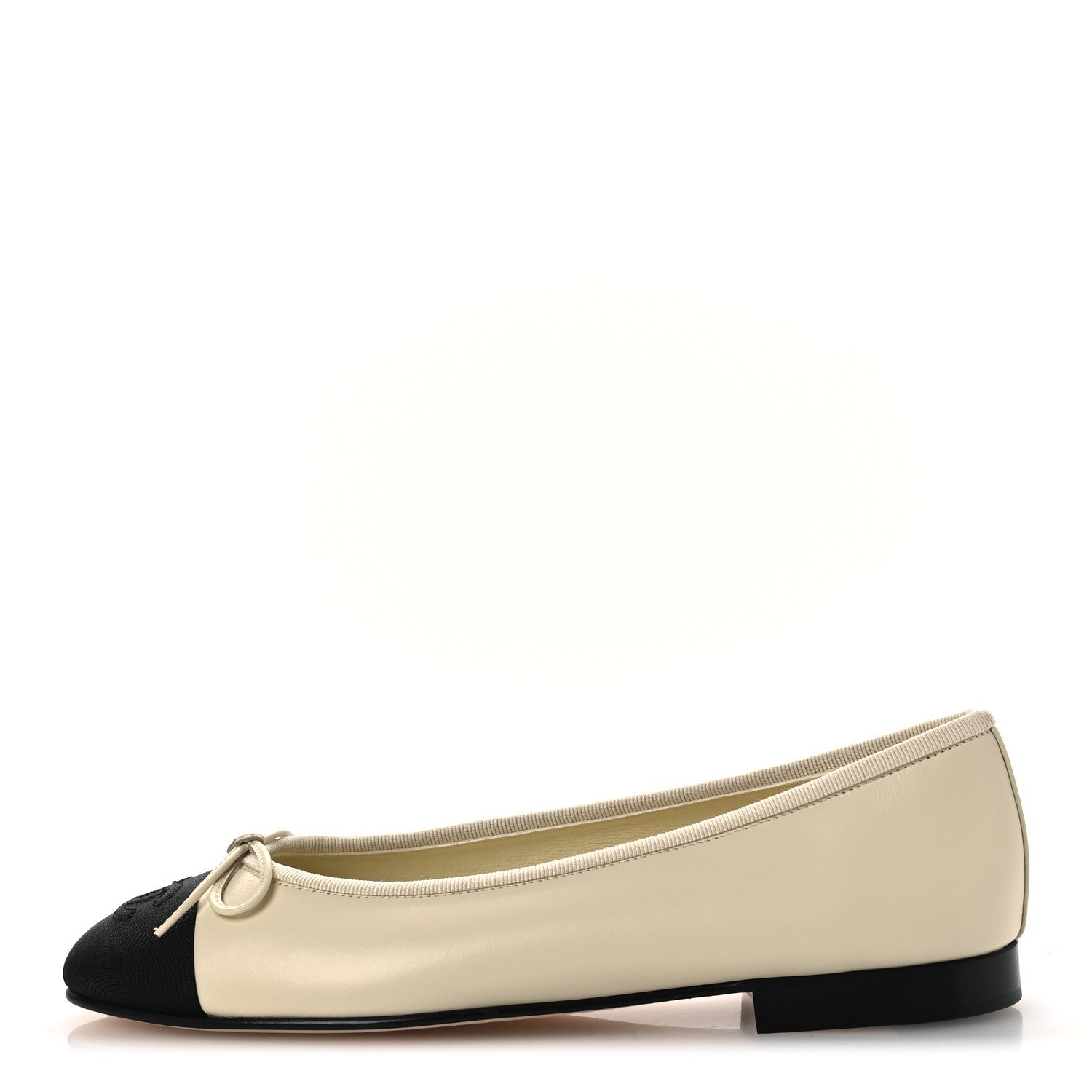 Calfskin Grosgrain Cap Toe CC Ballerina Flats 37 Ivory Black