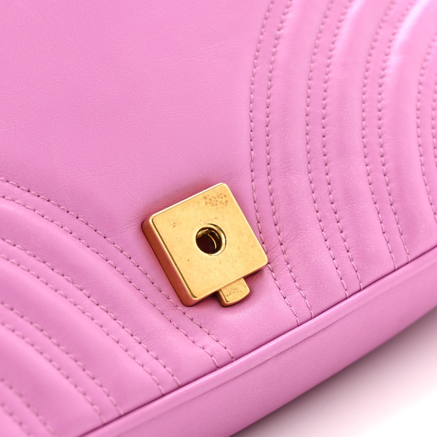 Calfskin Matelasse Small GG Marmont Shoulder Bag Candy Mousse