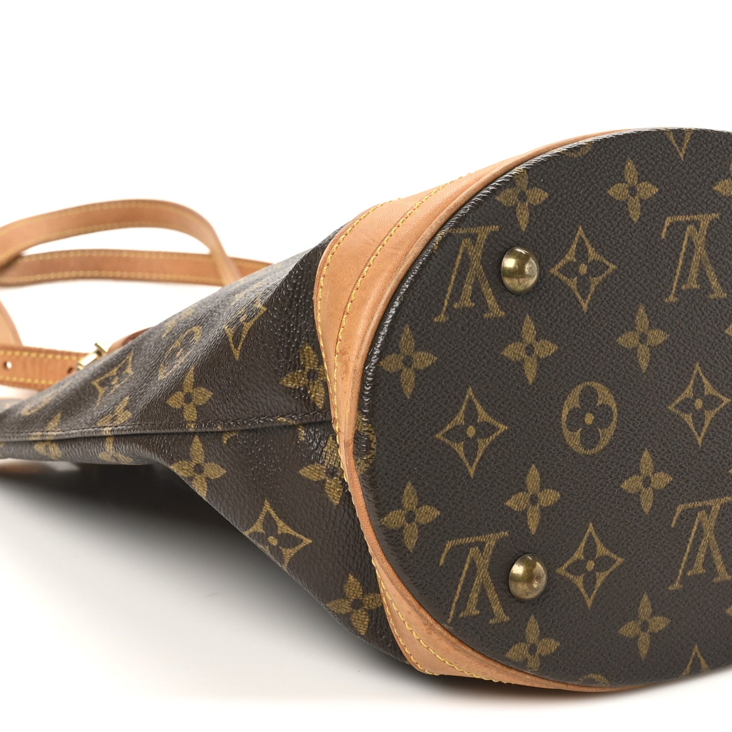 Monogram Petit Bucket 23