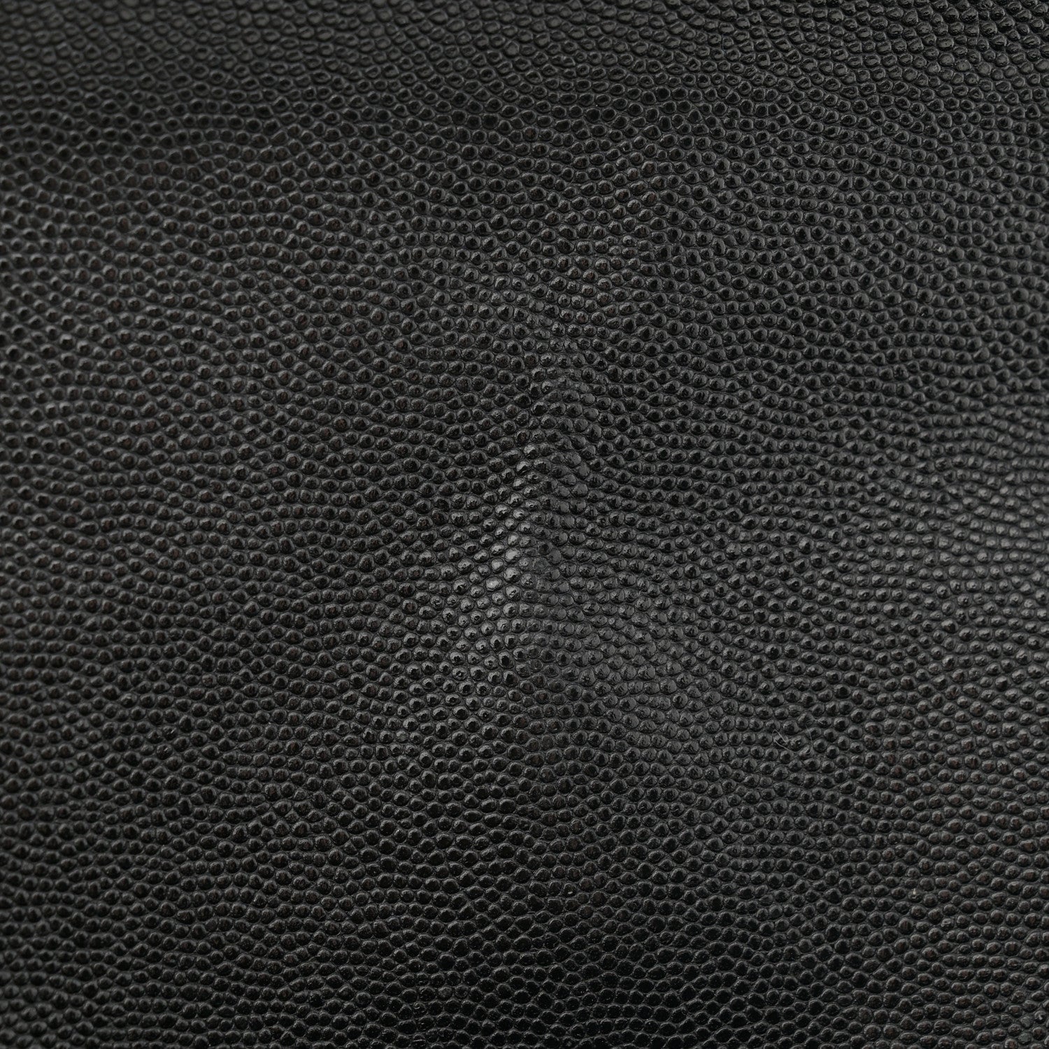 Caviar Quilted Medium Boy Flap Black