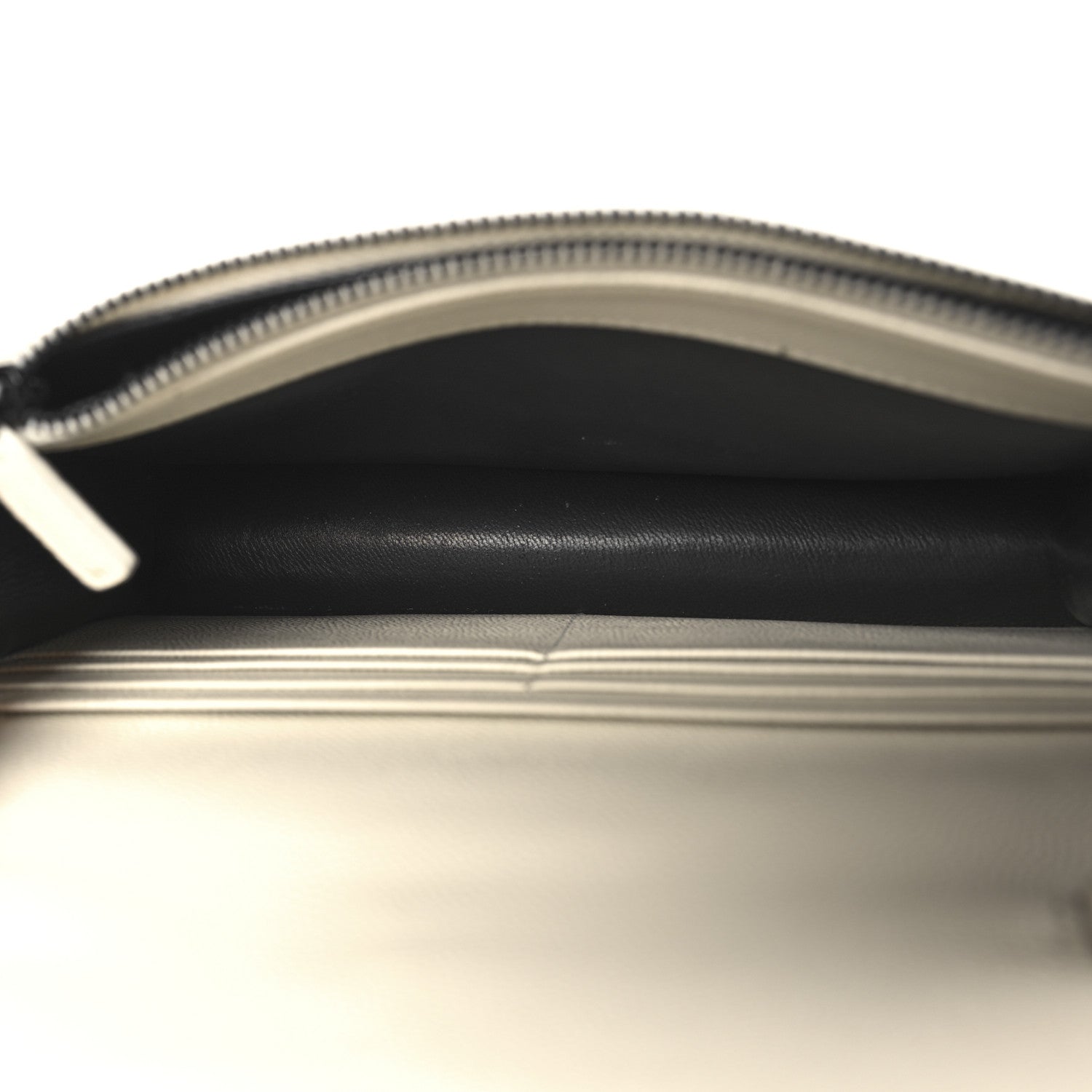 Grain De Poudre Matelasse Chevron Monogram Envelope Chain Wallet Dove White