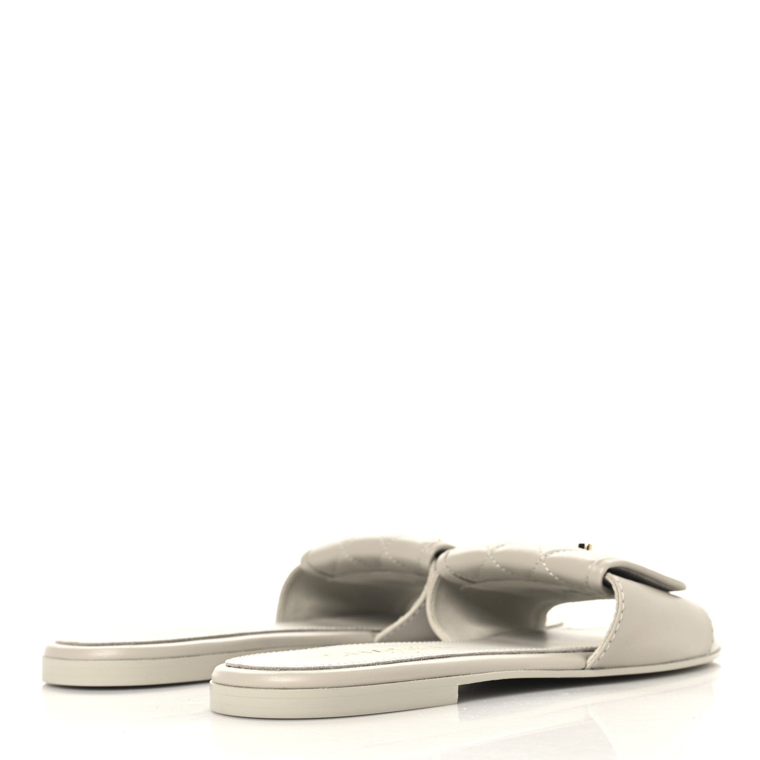 Lambskin Quilted Turnlock Flat Mules 39 Light Grey