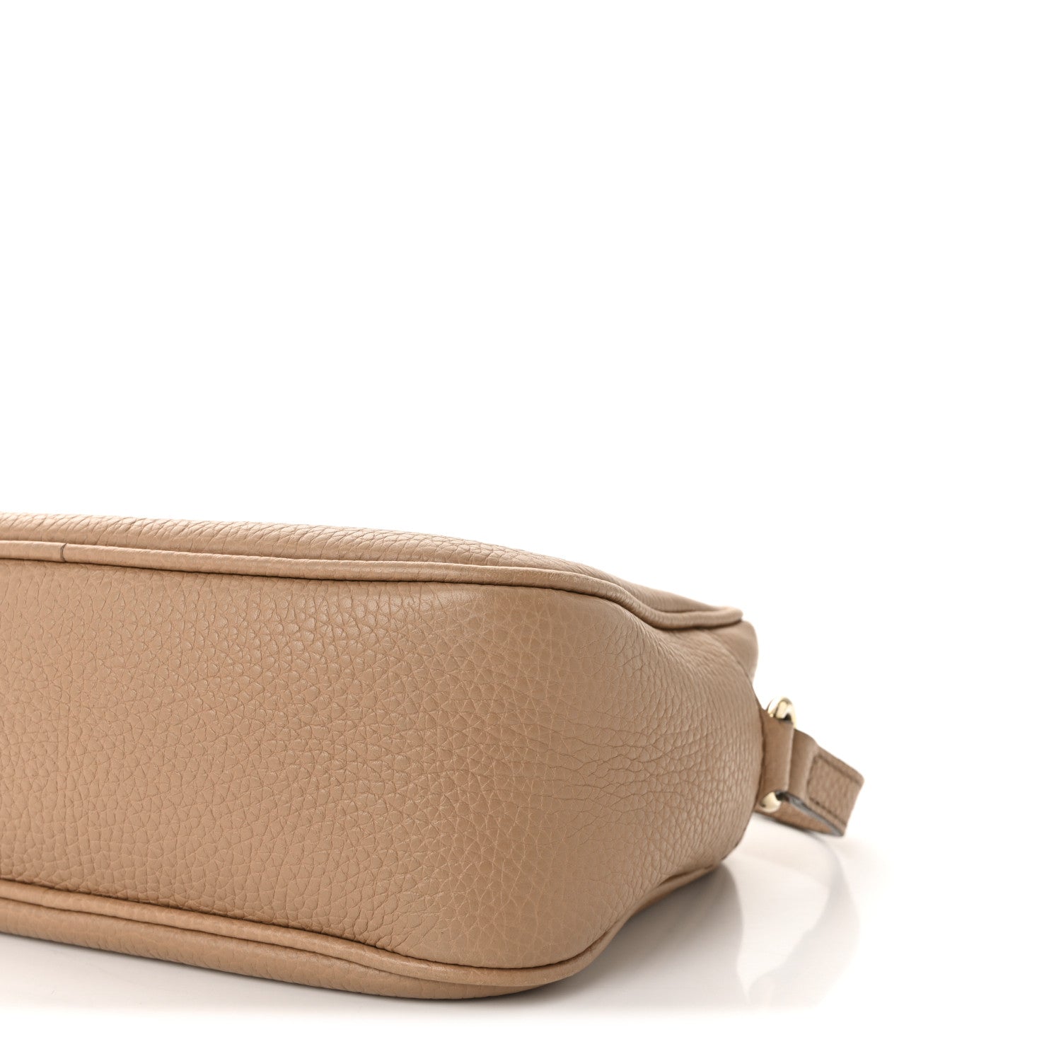 Pebbled Calfskin Small Soho Disco Bag Camelia