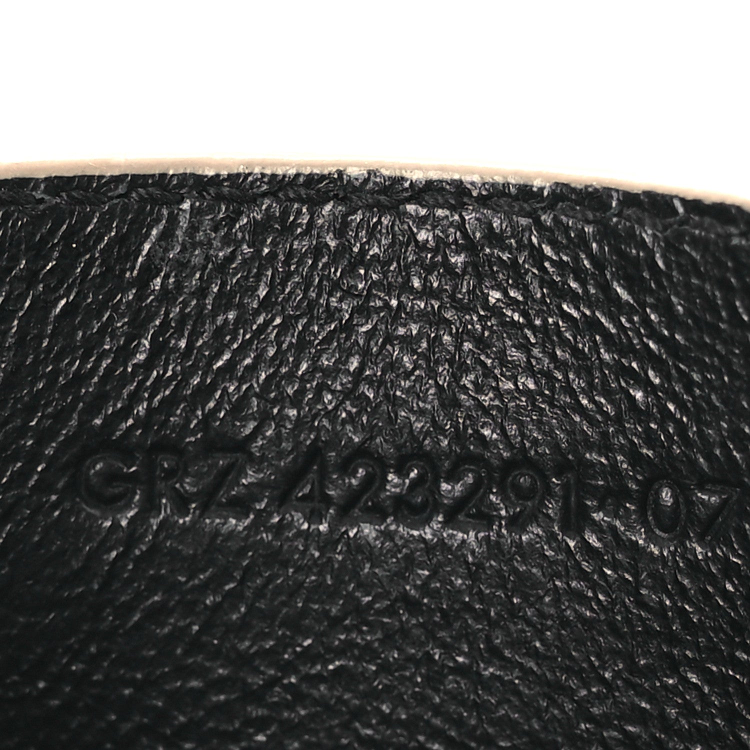 Grain De Poudre Matelasse Chevron Monogram Credit Card Case Dark Beige