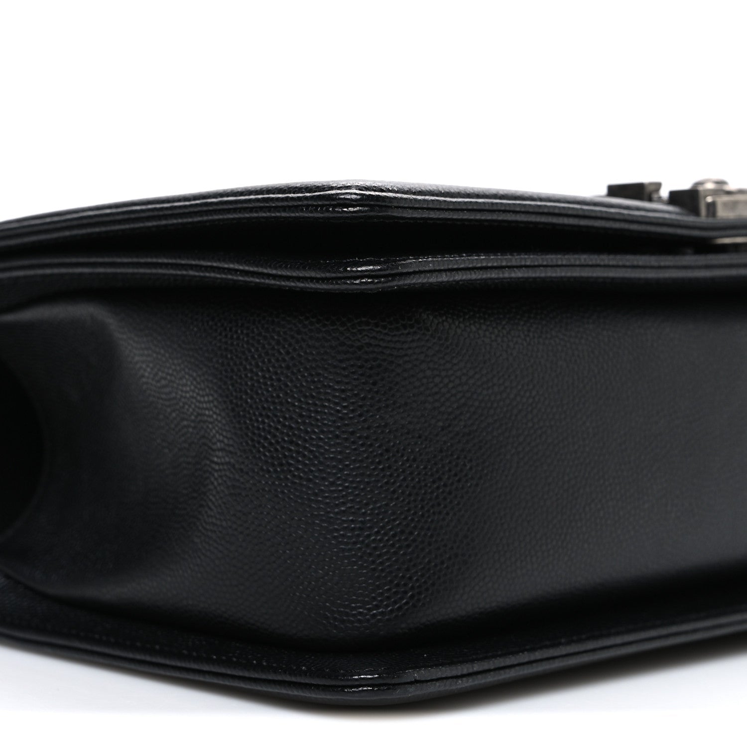 Iridescent Caviar Quilted Medium Boy Flap Black