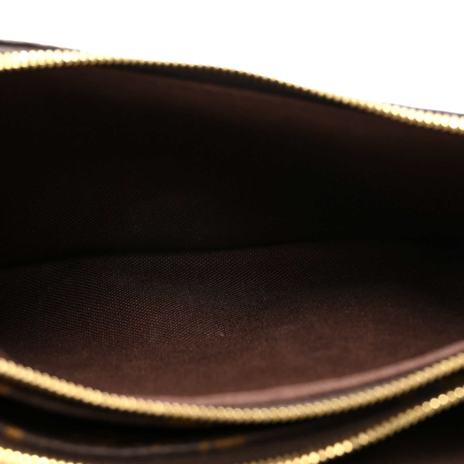 Monogram Liv Pochette