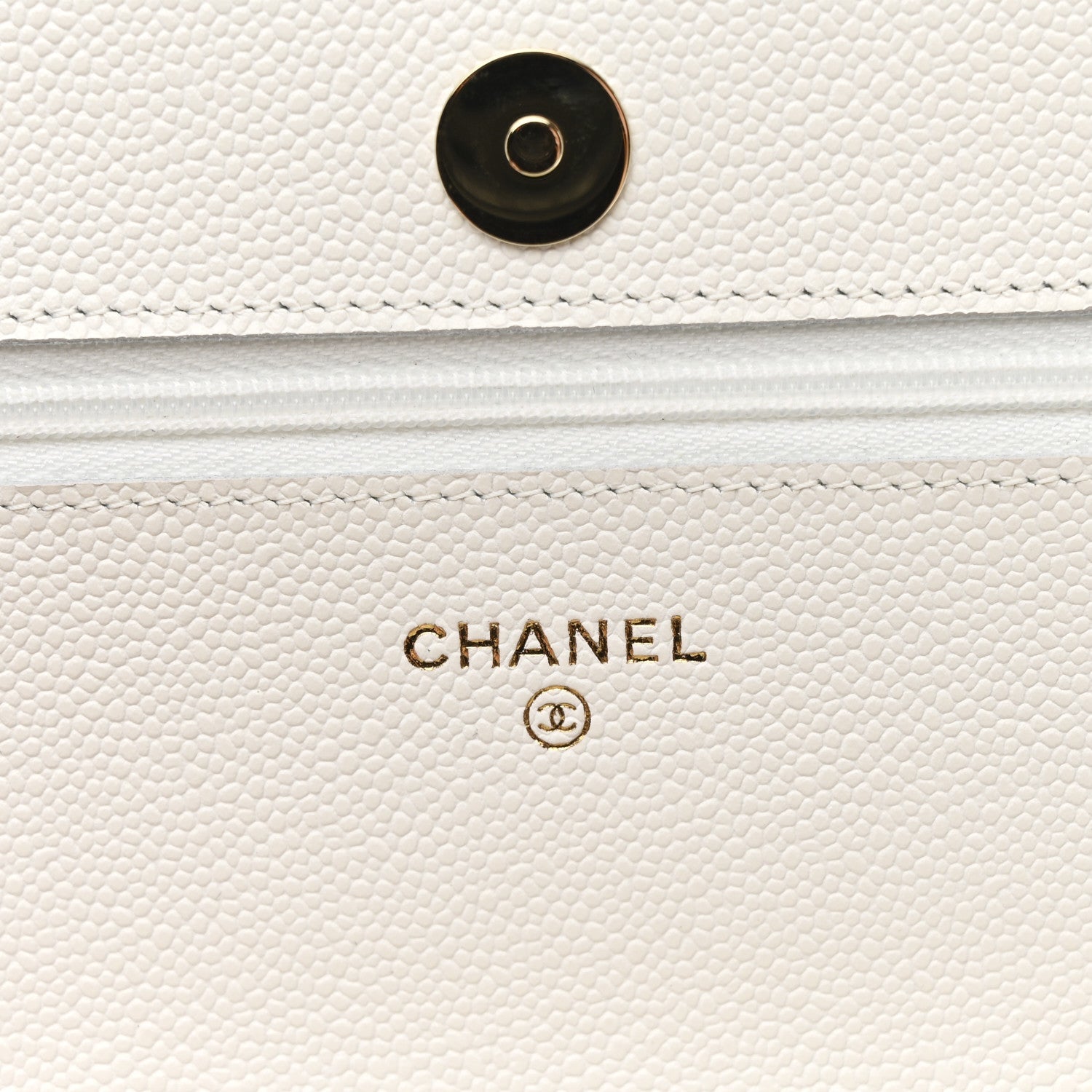 Caviar Quilted Wallet On Chain WOC White