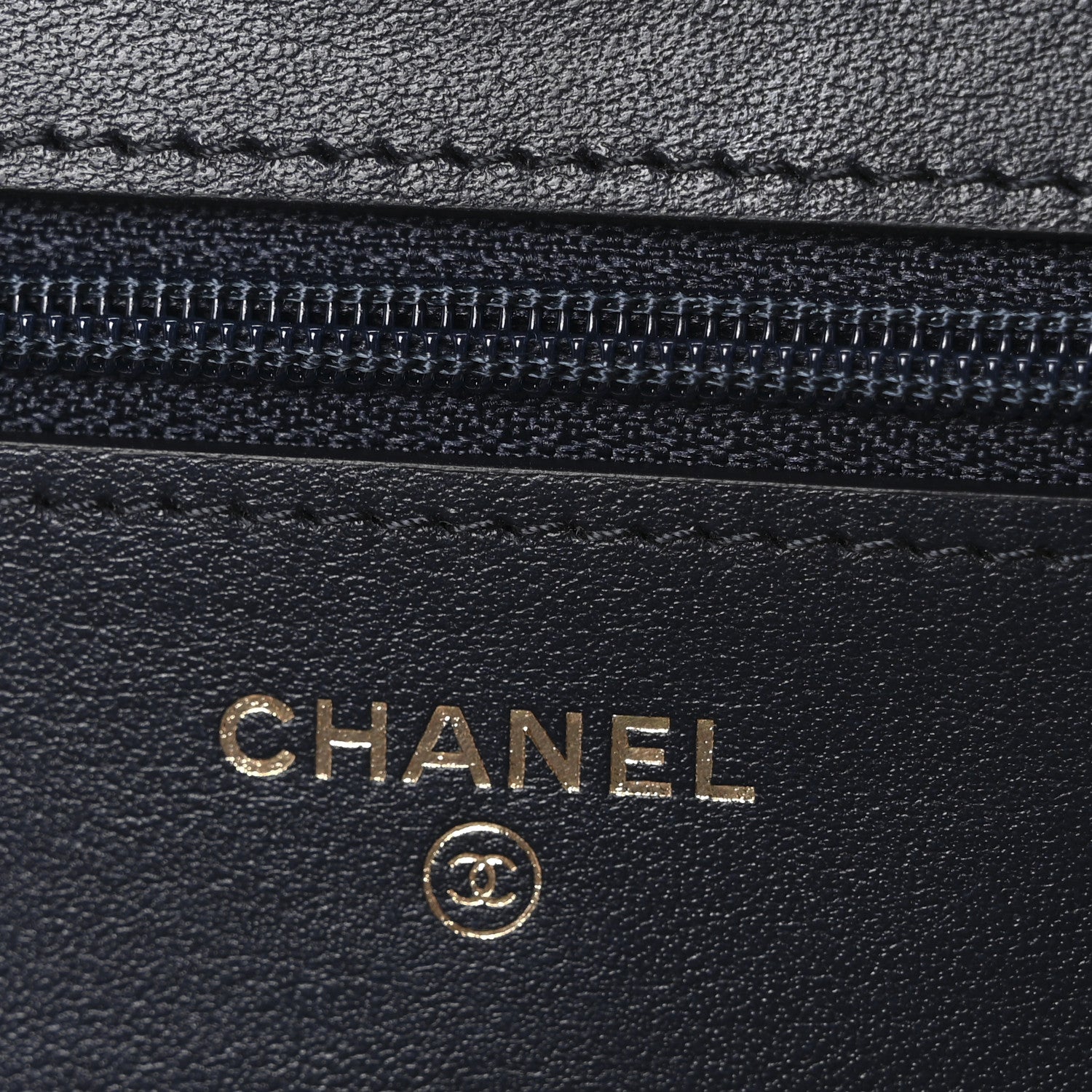 Caviar Quilted Boy Wallet On Chain WOC Navy