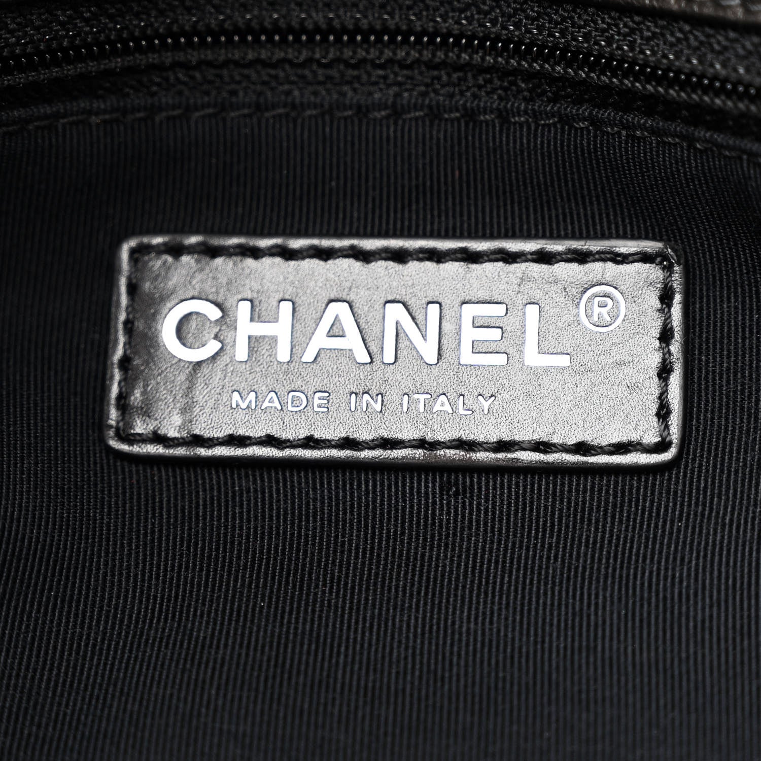 Metallic Calfskin Quilted Medium Chain Me Flap Grey