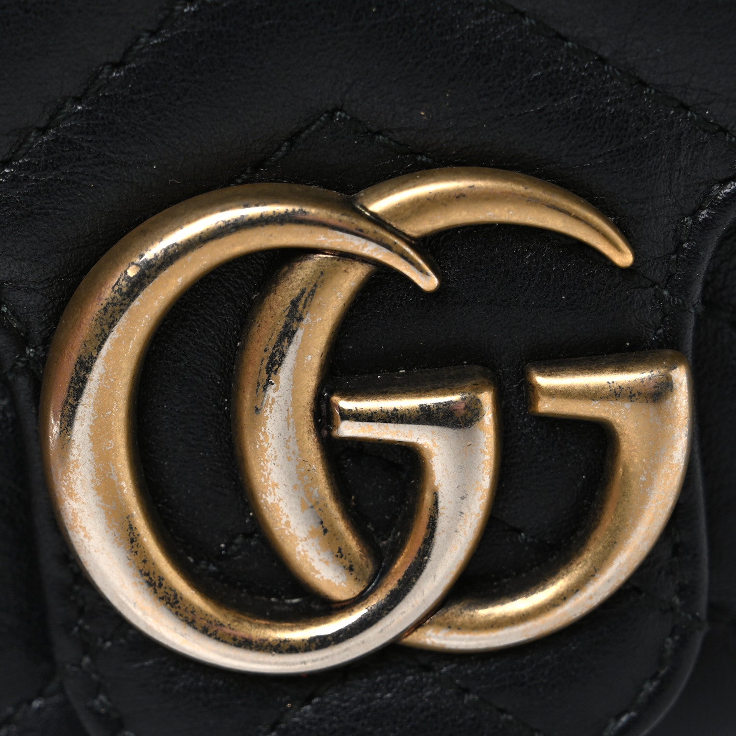 Calfskin Matelasse Super Mini GG Marmont Shoulder Bag Black