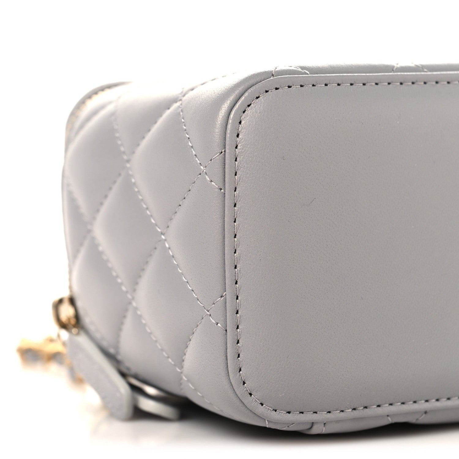 Lambskin Quilted Small Pearl Crush Vanity Case With Chain Grey