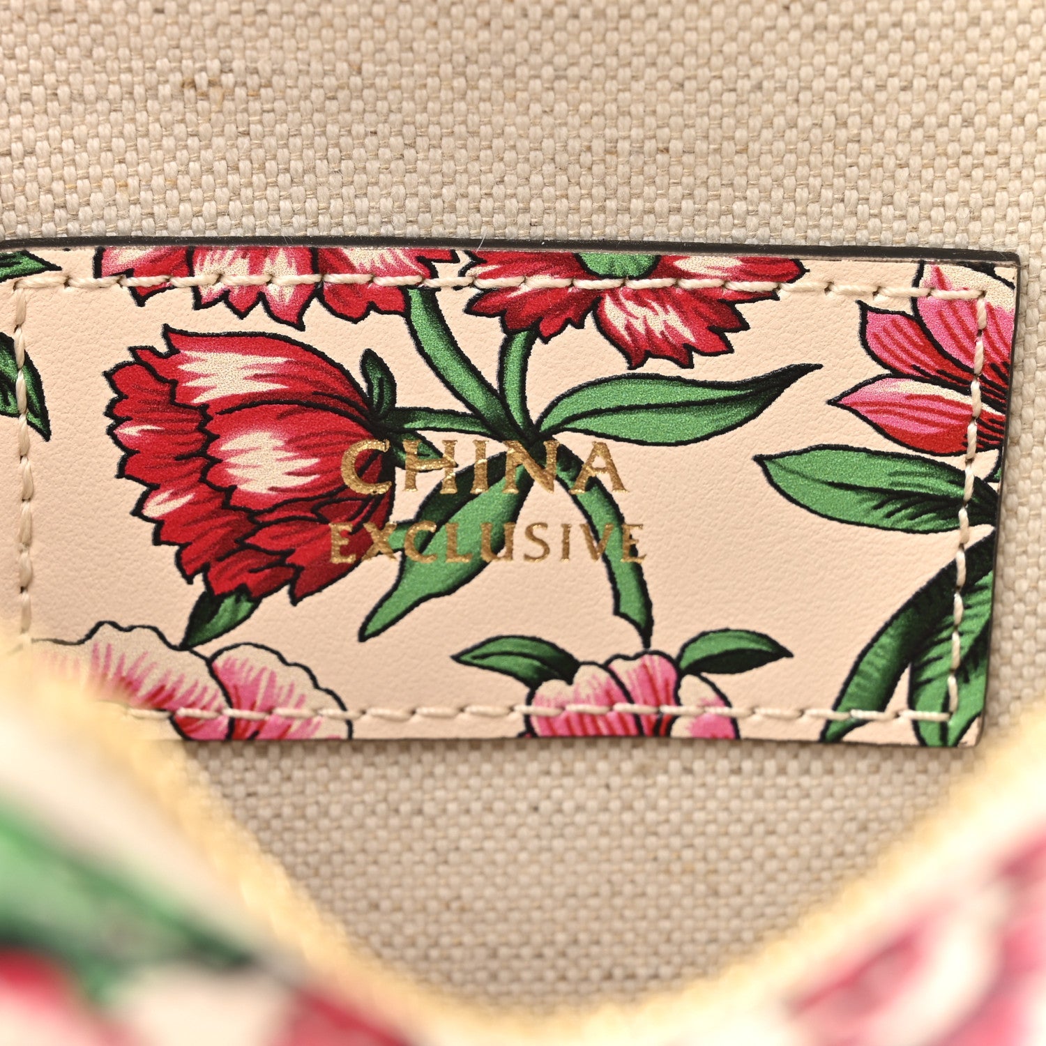 Calfskin Matelasse Diagonal Brit Roses Print Mini Interlocking G Heart Shoulder Bag  White Multicolor