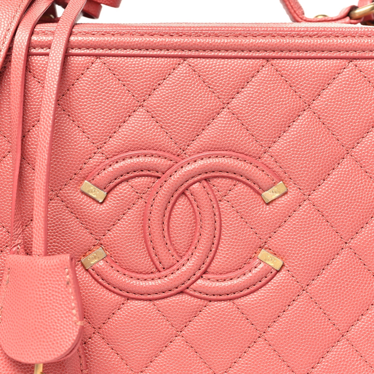 Caviar Quilted Medium CC Filigree Vanity Case Pink