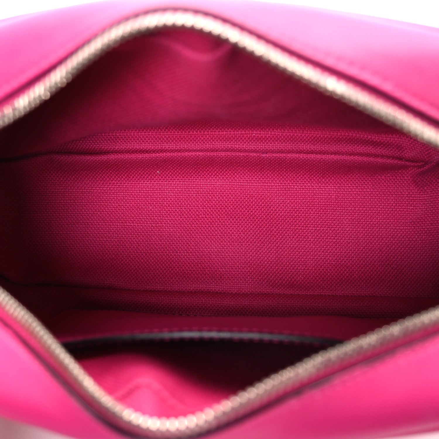 Calfskin Matelasse Monochrome Small GG Marmont Chain Shoulder Bag Classic Fuxia