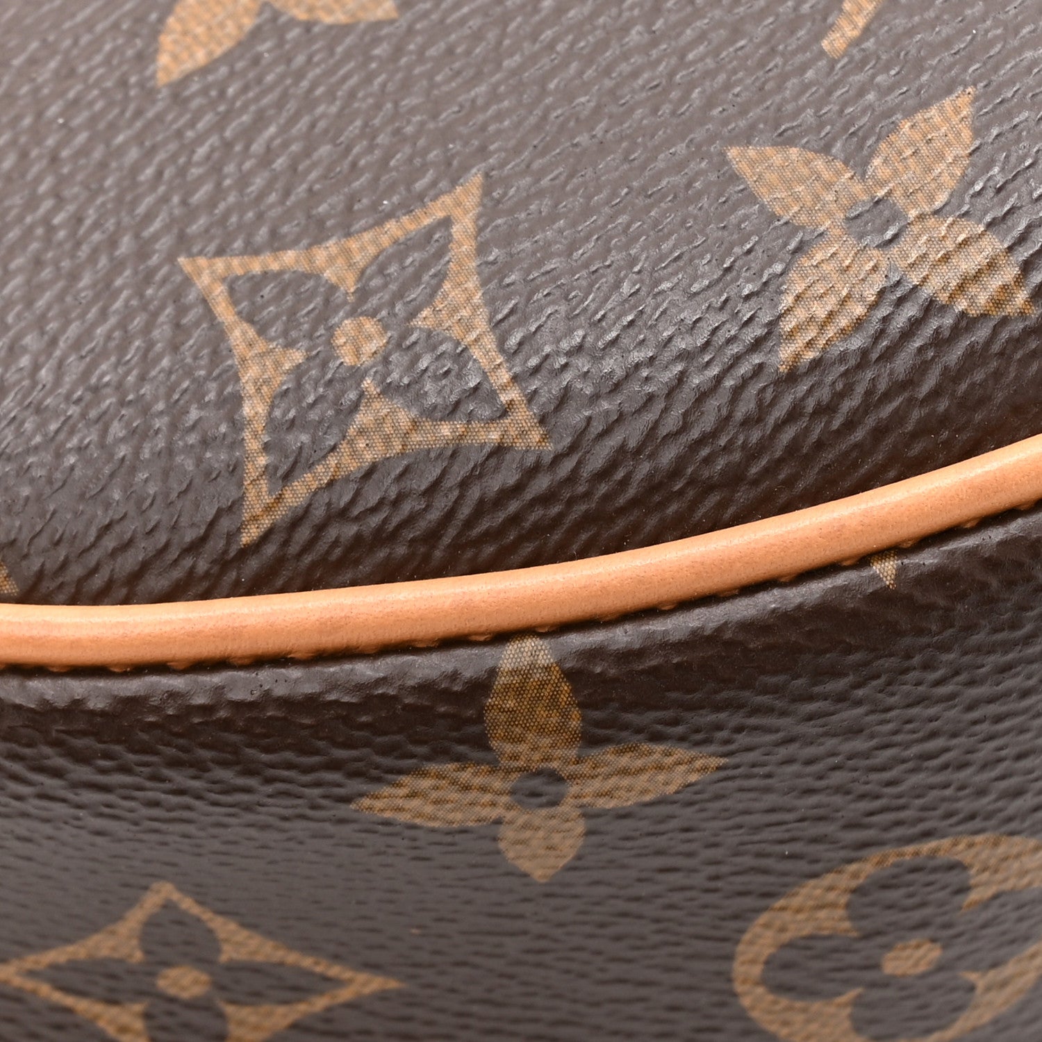 Monogram Loop