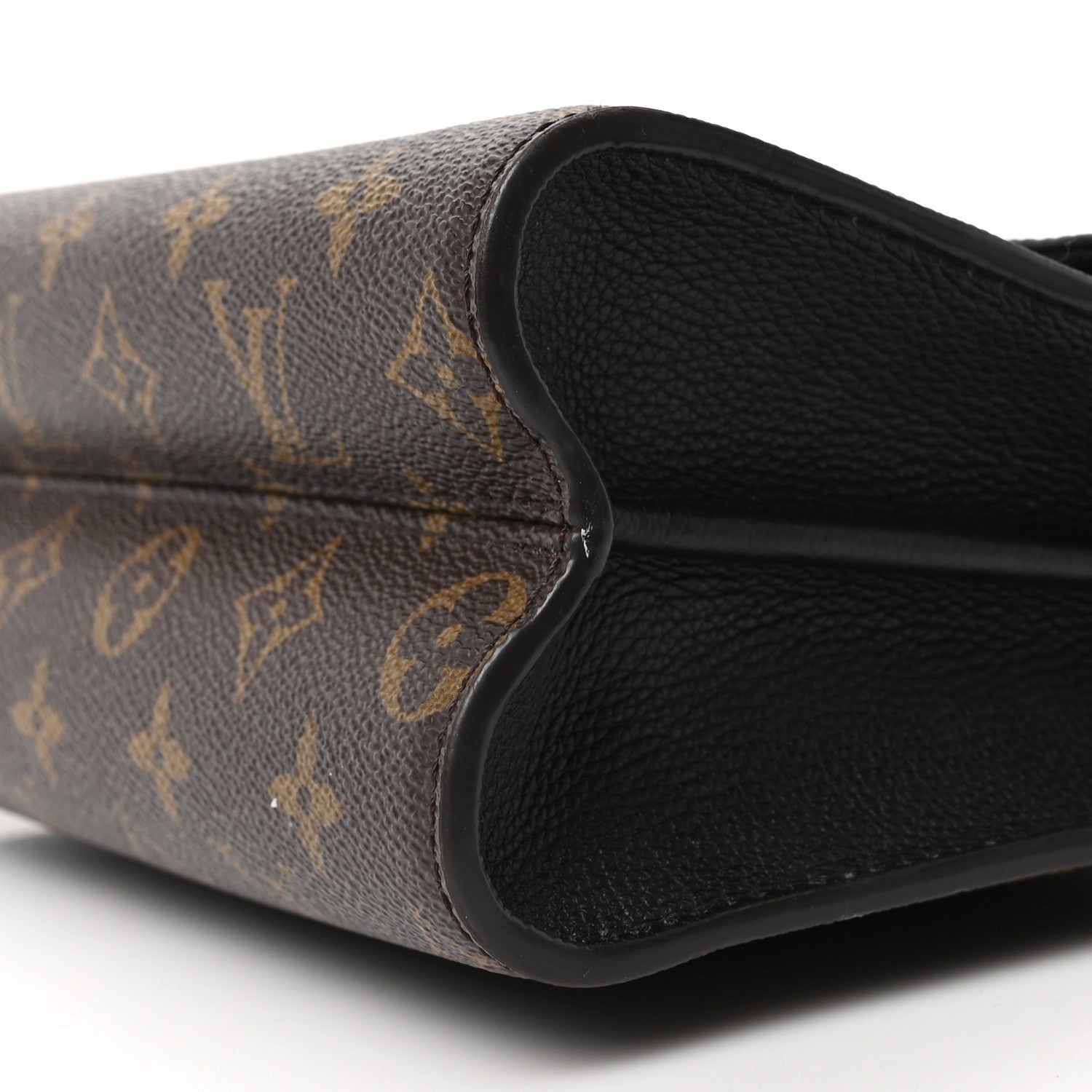 Monogram Victoire Black
